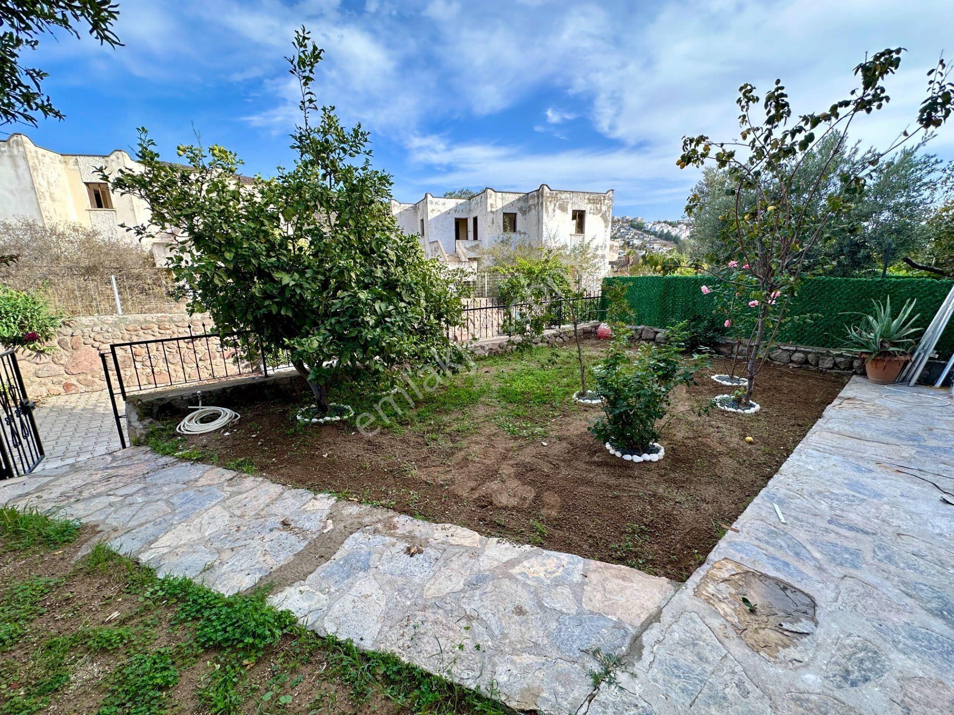 Bodrum Akyarlar'da Satılık Müstakil Bahçeli Site İçi 3+1 Villa - Görsel 8