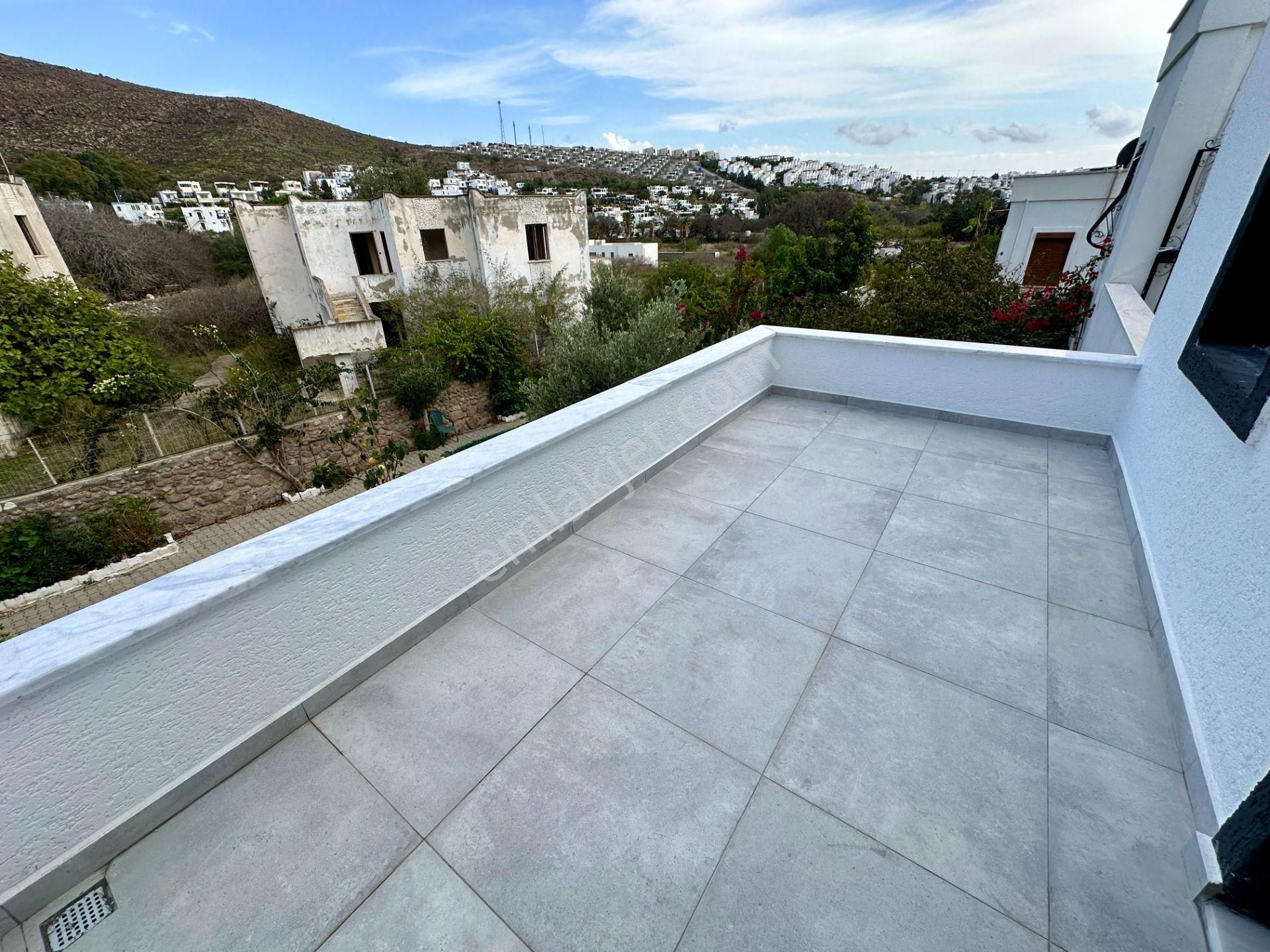 Bodrum Akyarlar'da Satılık Müstakil Bahçeli Site İçi 3+1 Villa - Görsel 26