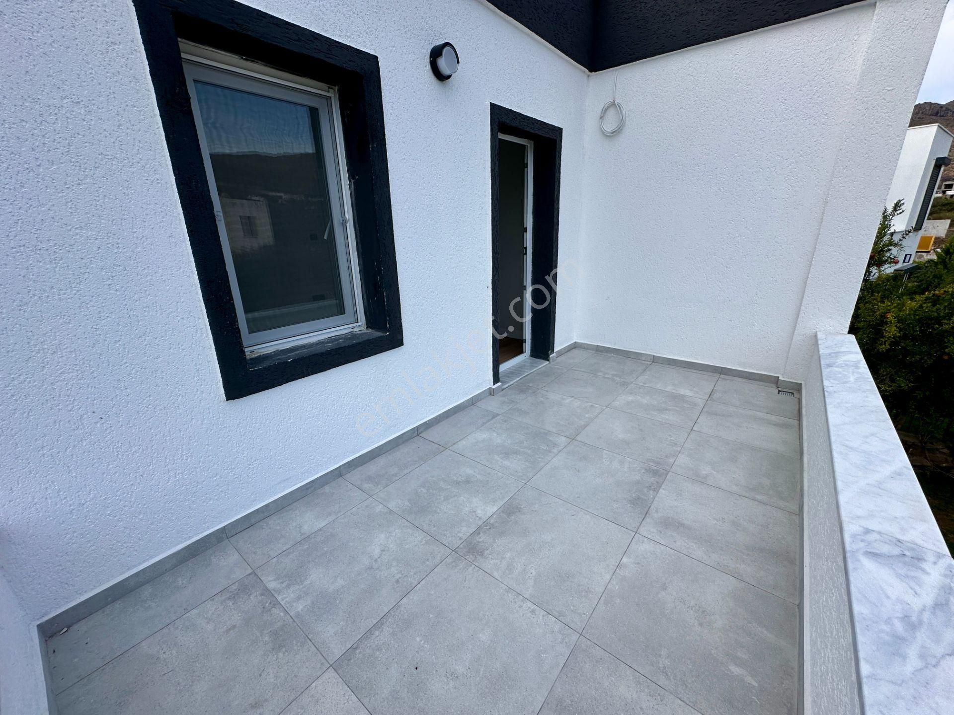 Bodrum Akyarlar'da Satılık Müstakil Bahçeli Site İçi 3+1 Villa - Görsel 27