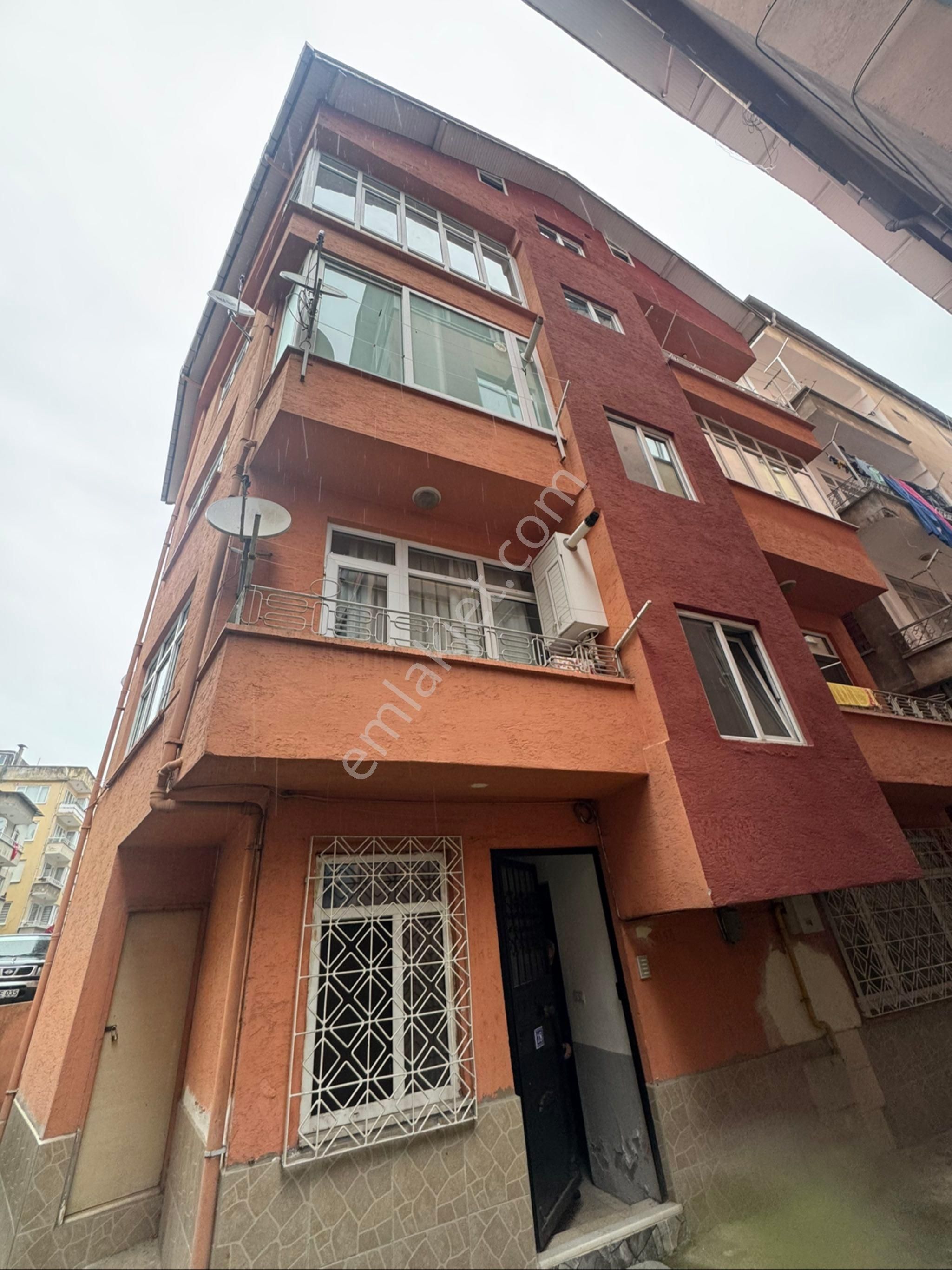 Şahin Gayrimenkul Den Selimiye De Satılık Daire