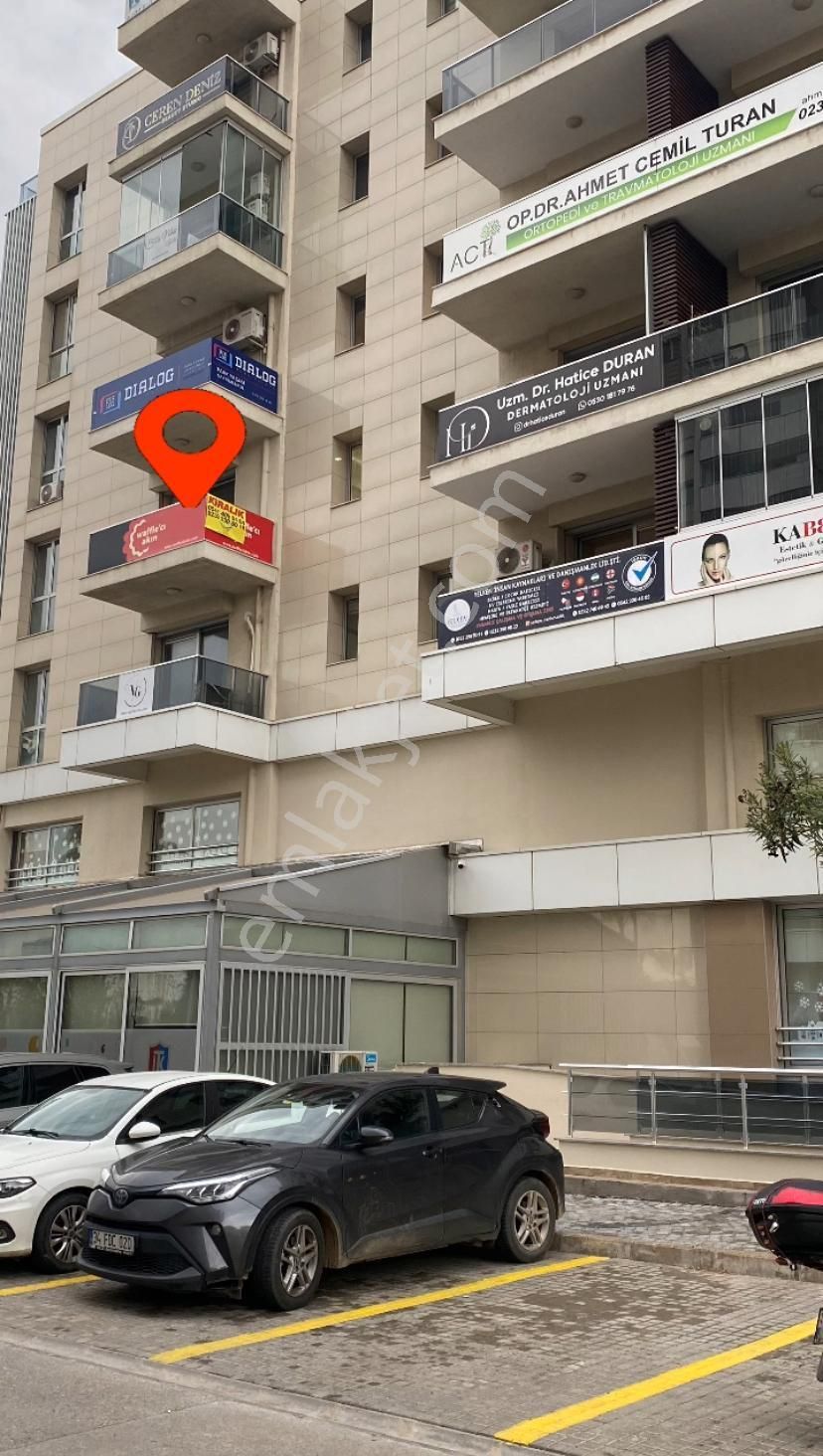 Karşıyaka Yalı Kiralık Ofis Park Yaşam Mavişehir Ticaret Merkezi Cadde Cephe Kiralık Ofis