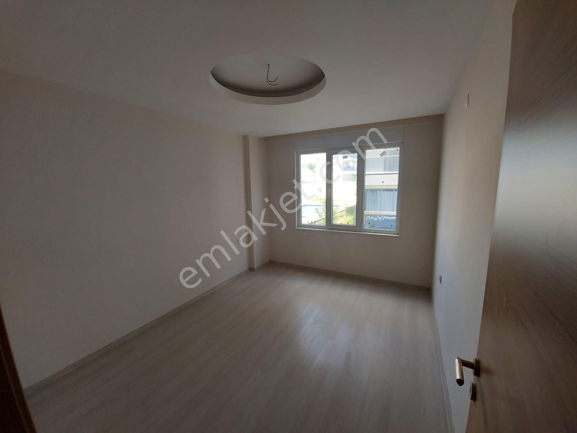 Nezih Bir Sitede 2+1 Satılık Daire - Görsel 8