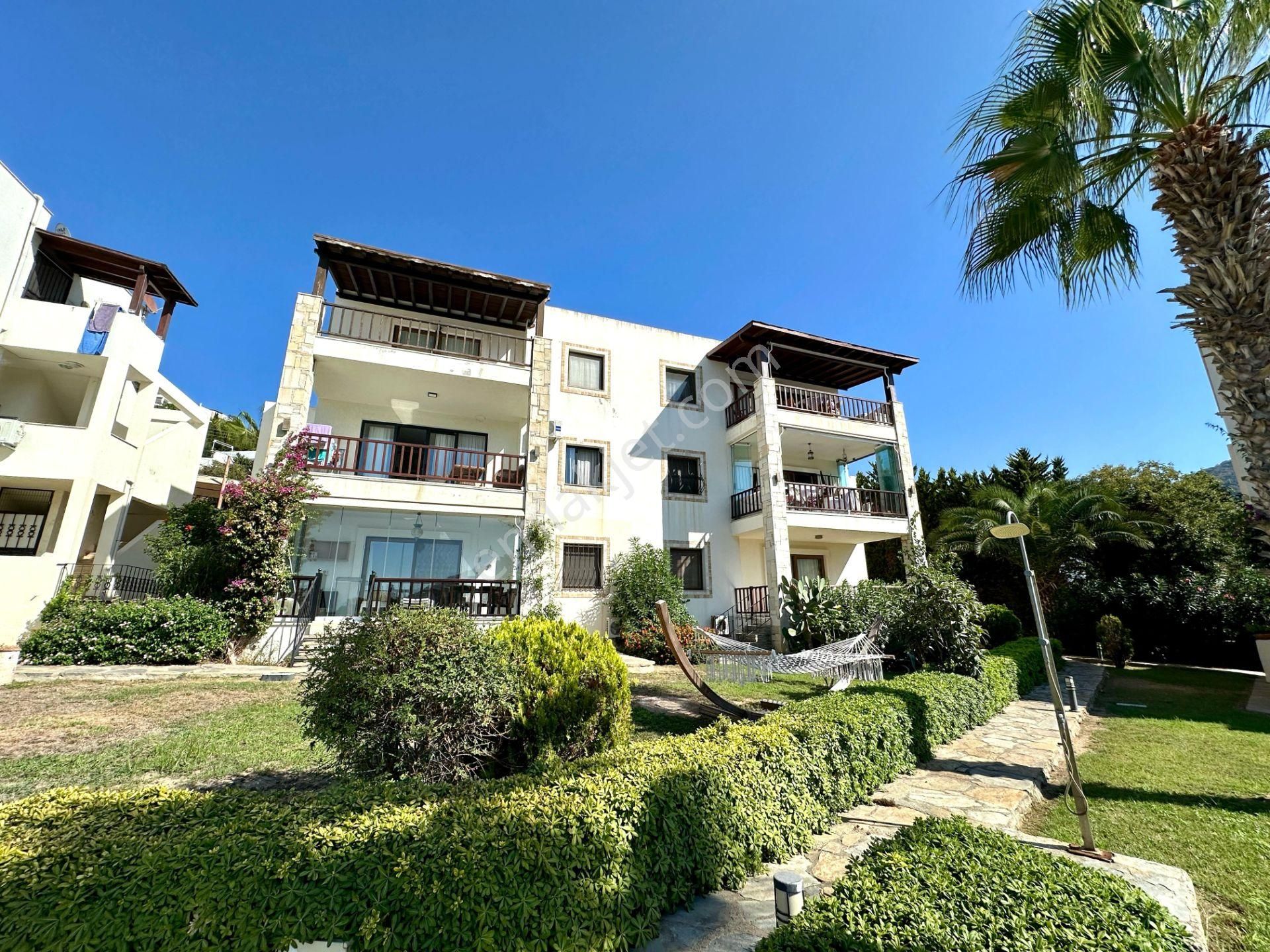 Bodrum Yalıkavak'ta Denize Çok Yakın Manzaralı 3+1 Bahçe Katı - Görsel 2