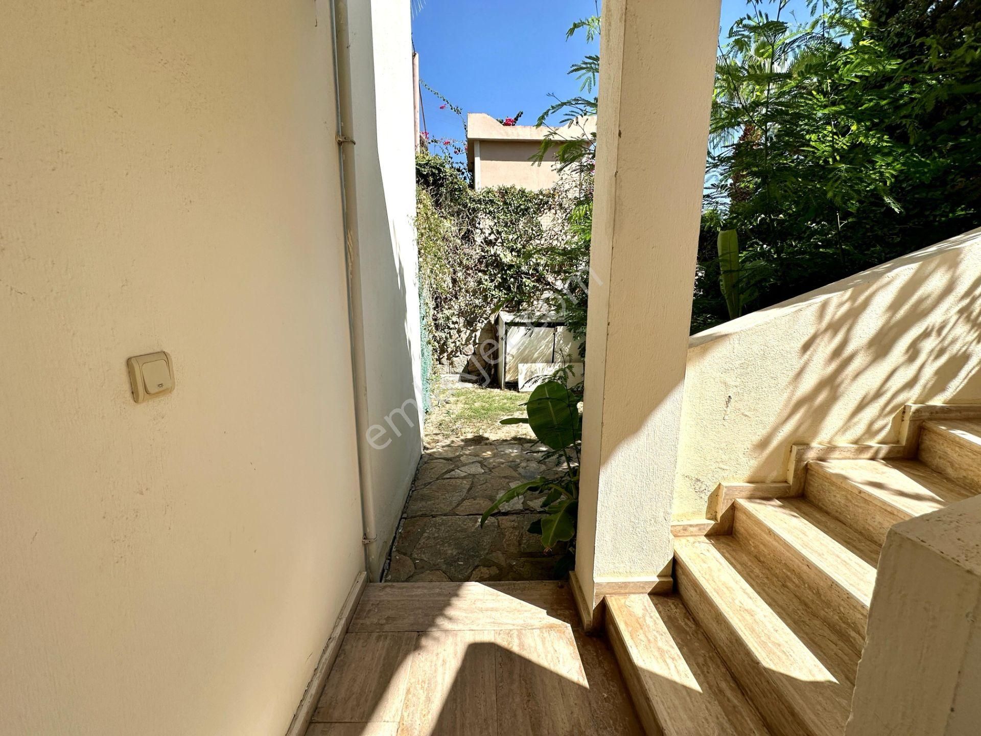 Bodrum Yalıkavak'ta Denize Çok Yakın Manzaralı 3+1 Bahçe Katı - Görsel 11