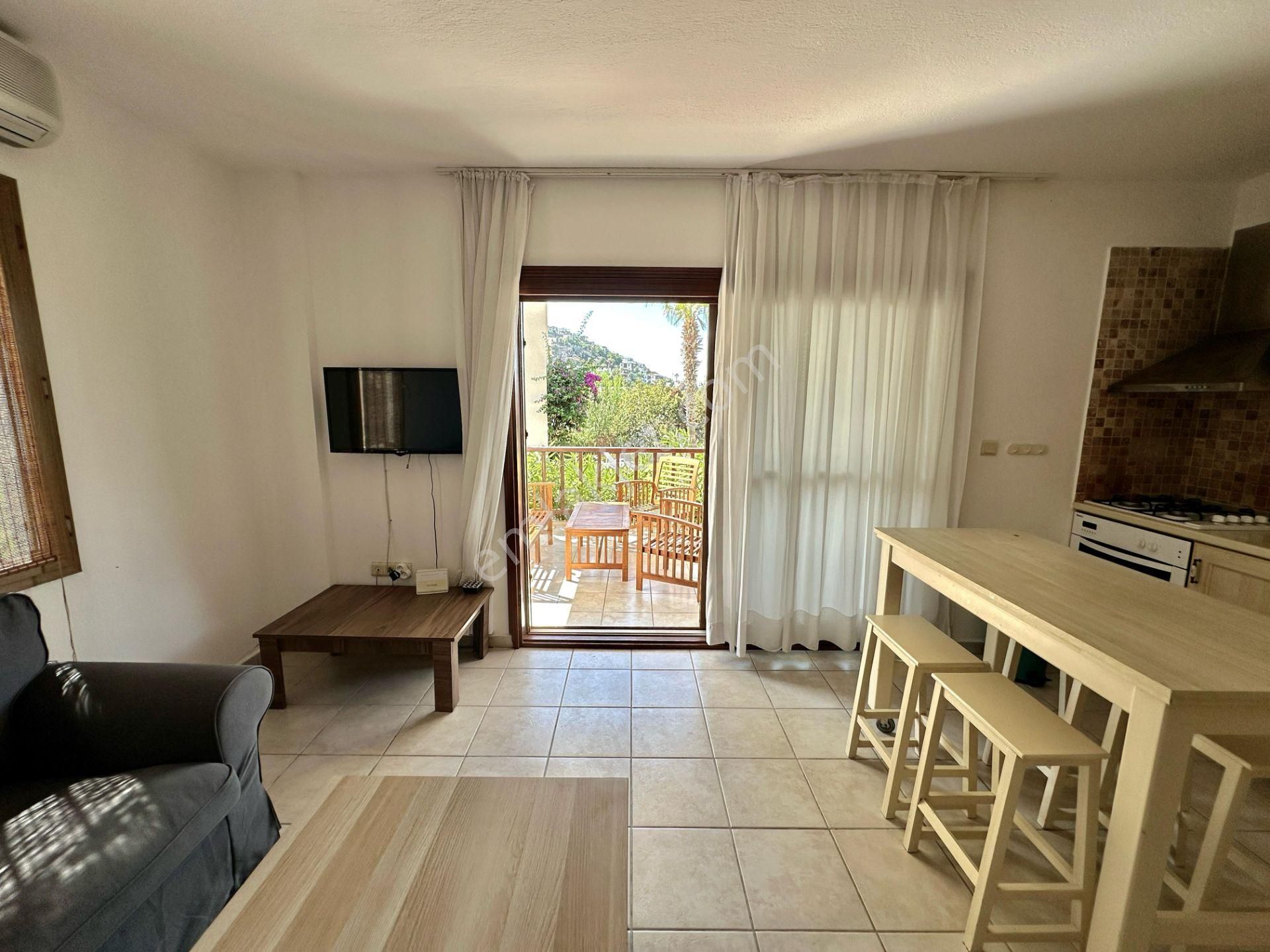Bodrum Yalıkavak'ta Denize Çok Yakın Manzaralı 3+1 Bahçe Katı - Görsel 23