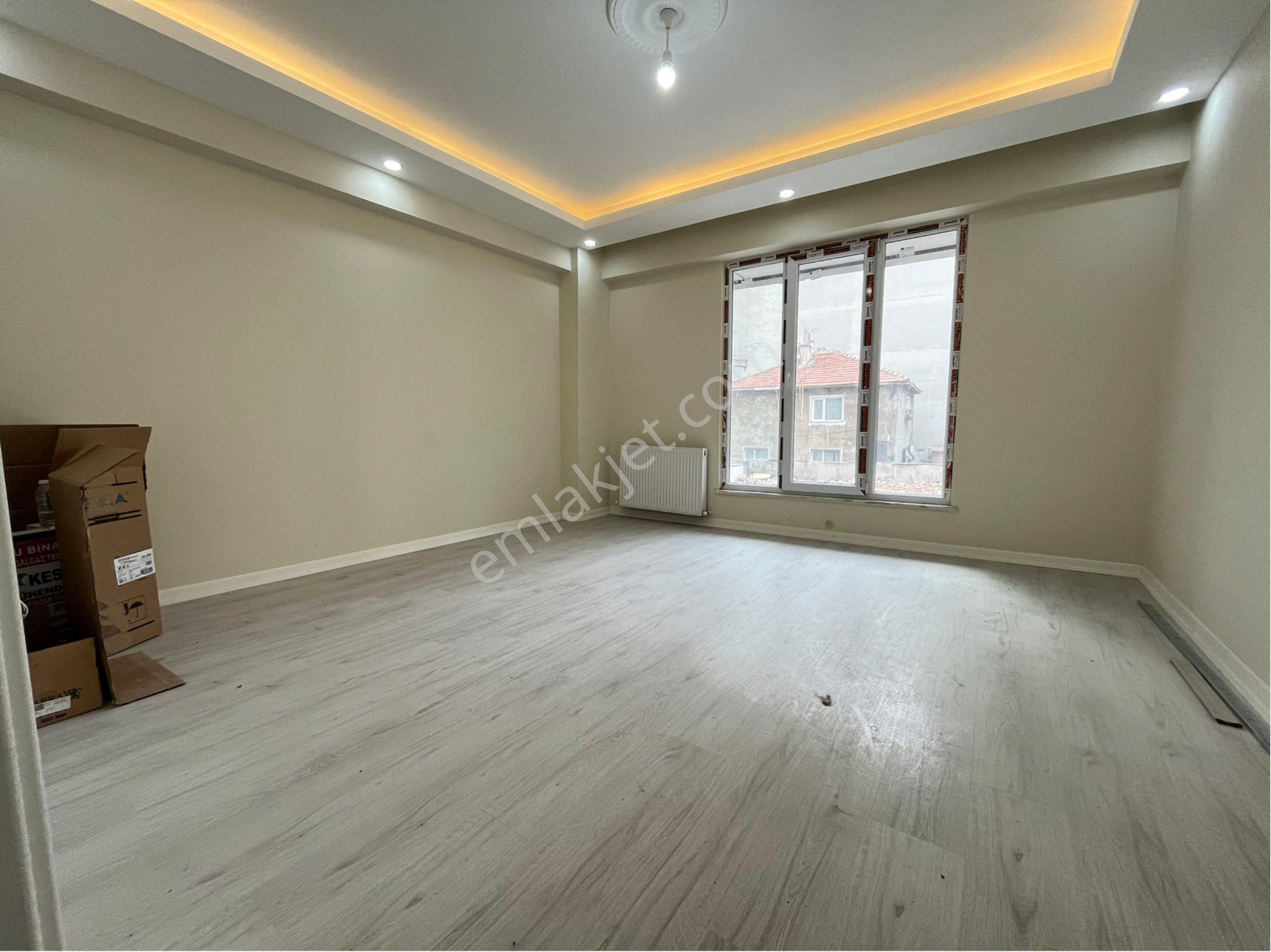 Küçükçekmece Kemalpaşa Satılık Daire İmren Gayrimenkulden Satılık 2+1 Sefaköy Merkezde Ticari+konut Home Ofise Uygundur