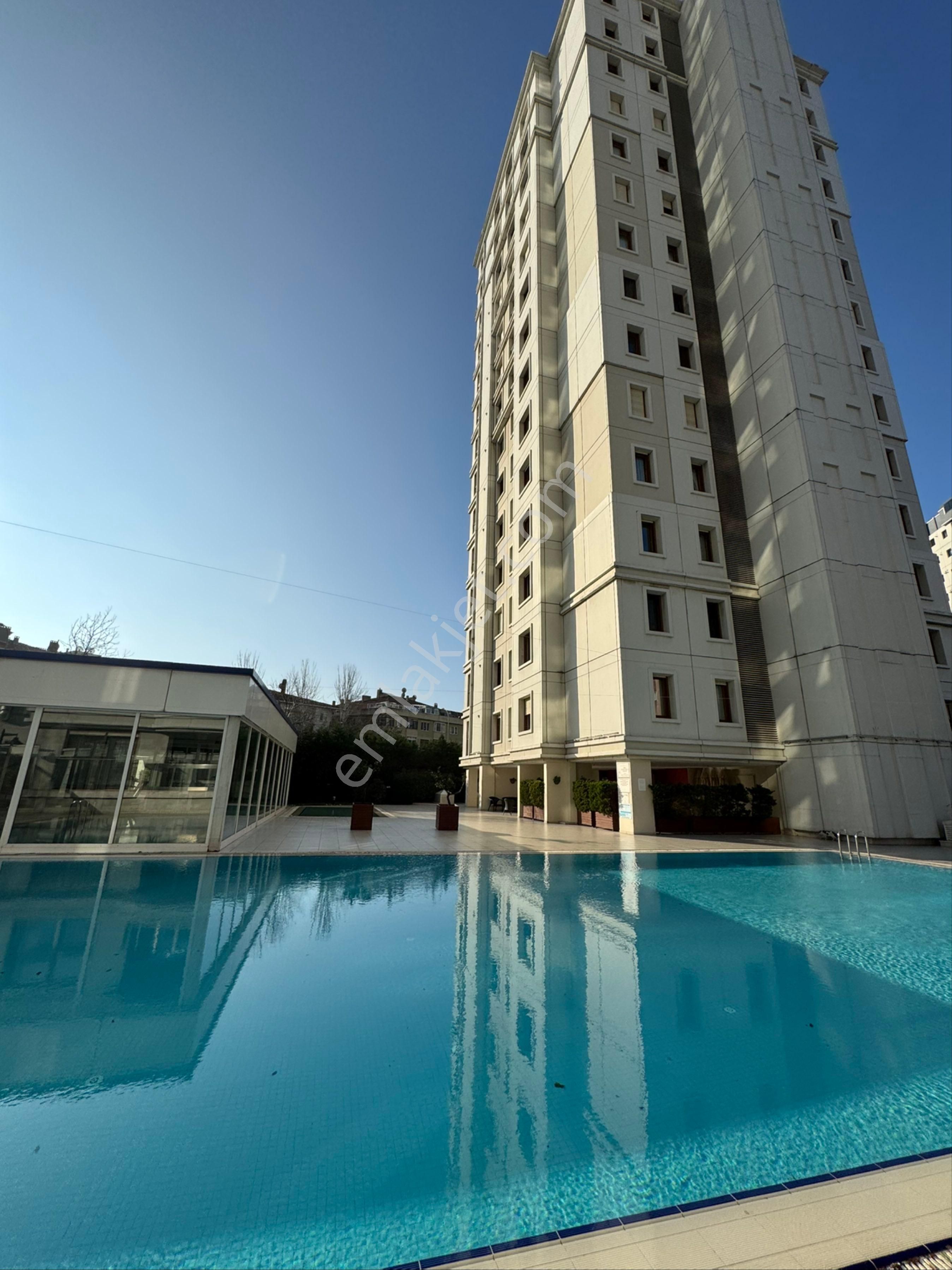 Kadıköy Bostancı Satılık Daire Paragon Residence'da Adalar Ve Deniz Manzaralı 4+1 Satılık Daire