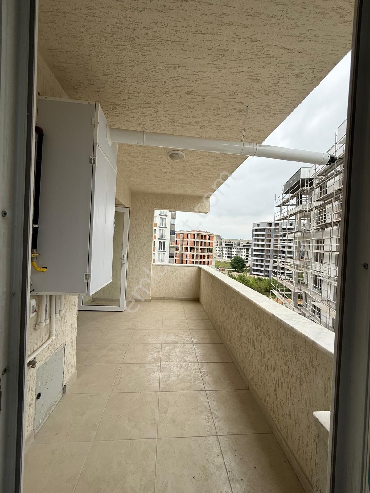 Bursa Nilüfer Hasanağa'da 95 M2 Kat :4, 2+1 Yeni Kiralık Daire