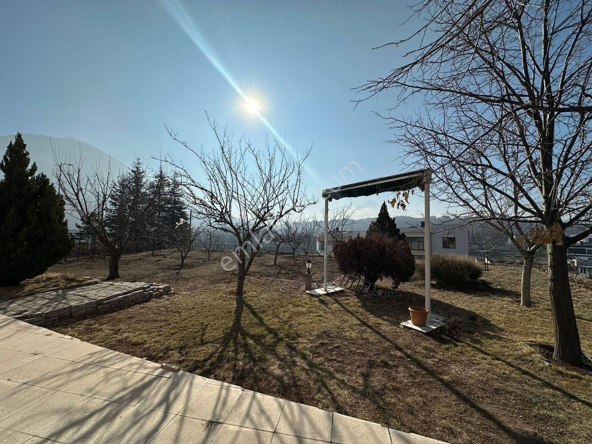 Çay Bağların'da 1000m2 İçerisinde 2 Katlı Villa+arsası - Görsel 27