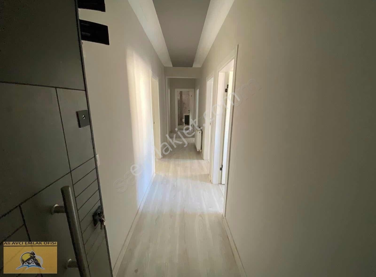 Soma Cuma Satılık Daire Cuma Mahalesinde 3+1 130m2 Sıfır Asansörlü Daire