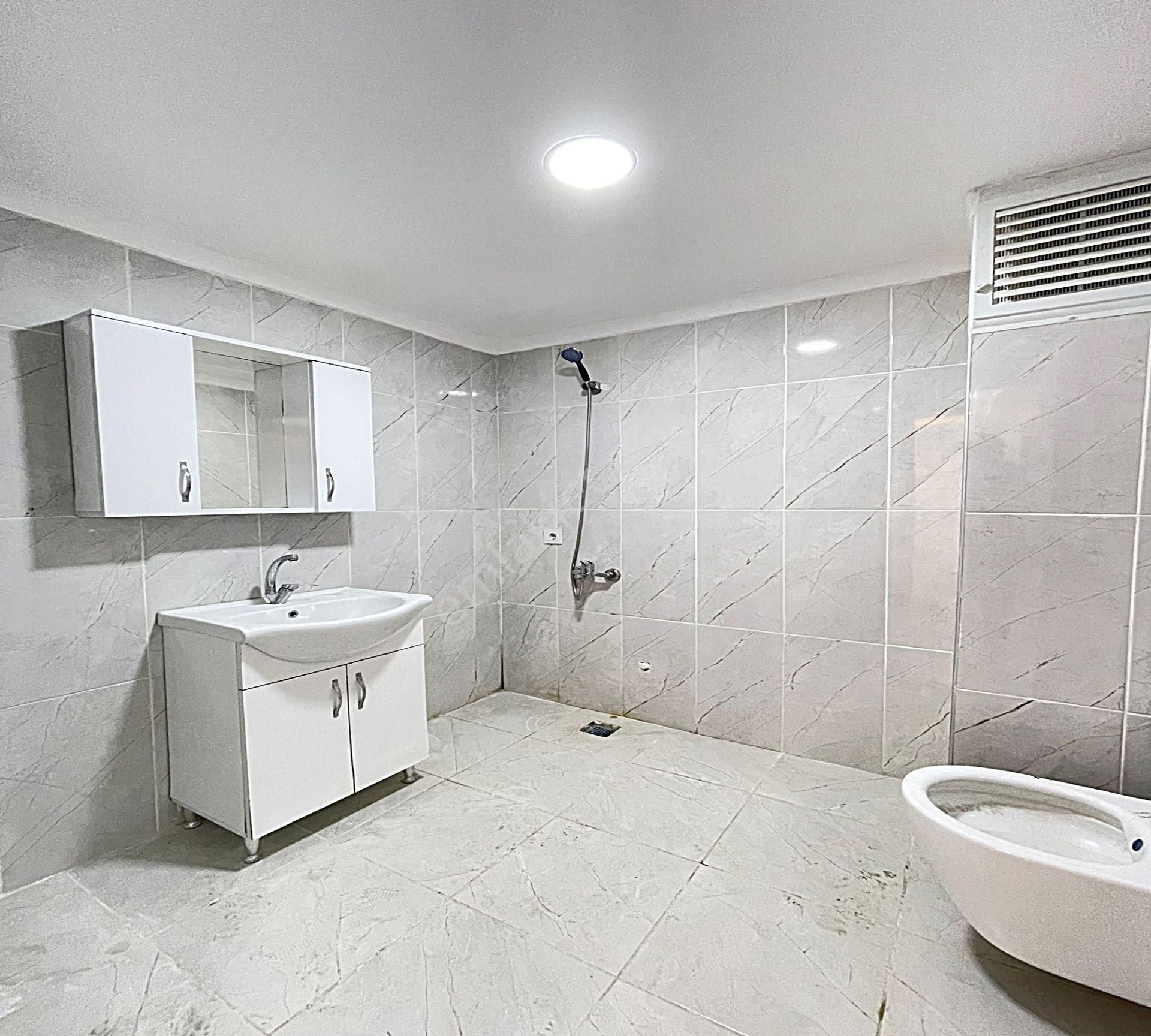 Zen Yapıdan Site İçinde Özel Teraslı 2+1 Satılık Daire - Görsel 10