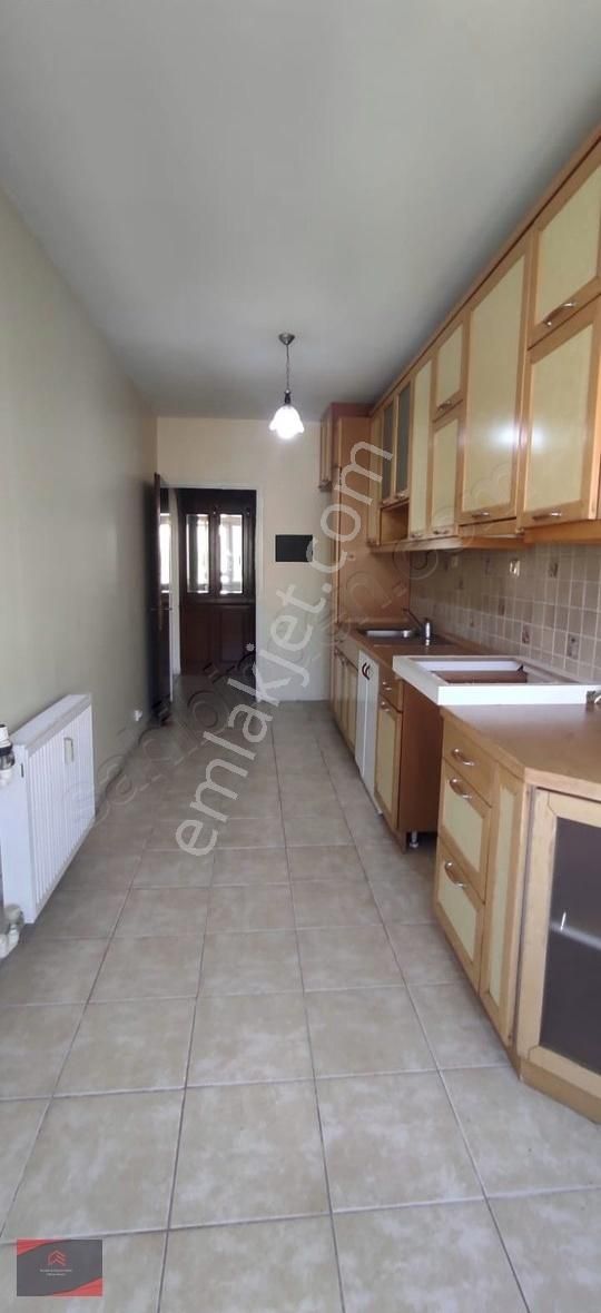 Bakırköy Ataköy 7-8-9-10. Kısım Kiralık Daire Çukurova Emlak 9.kısımda Kiralık 3+1 Boş Daire