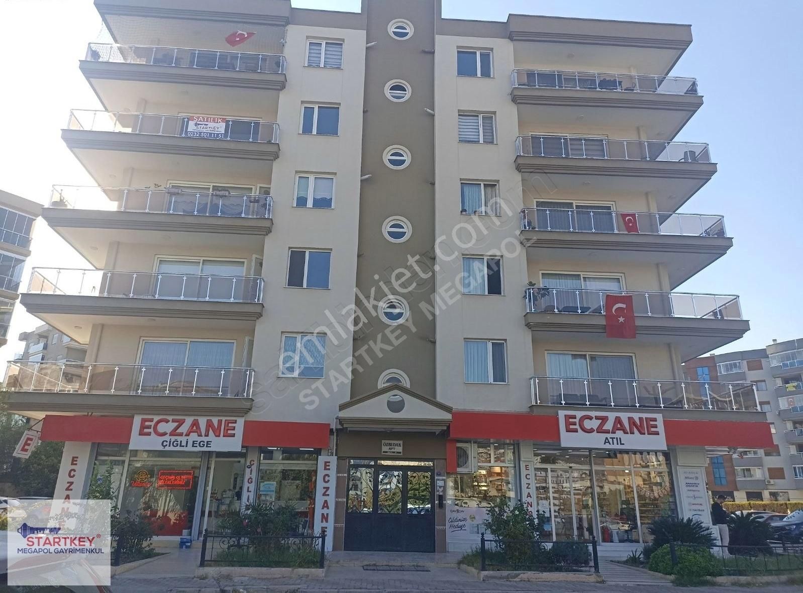 Çiğli Ataşehir Satılık Daire Ataşehir Mahallesi Merkezi Konumda Satılık 3+1 Daire