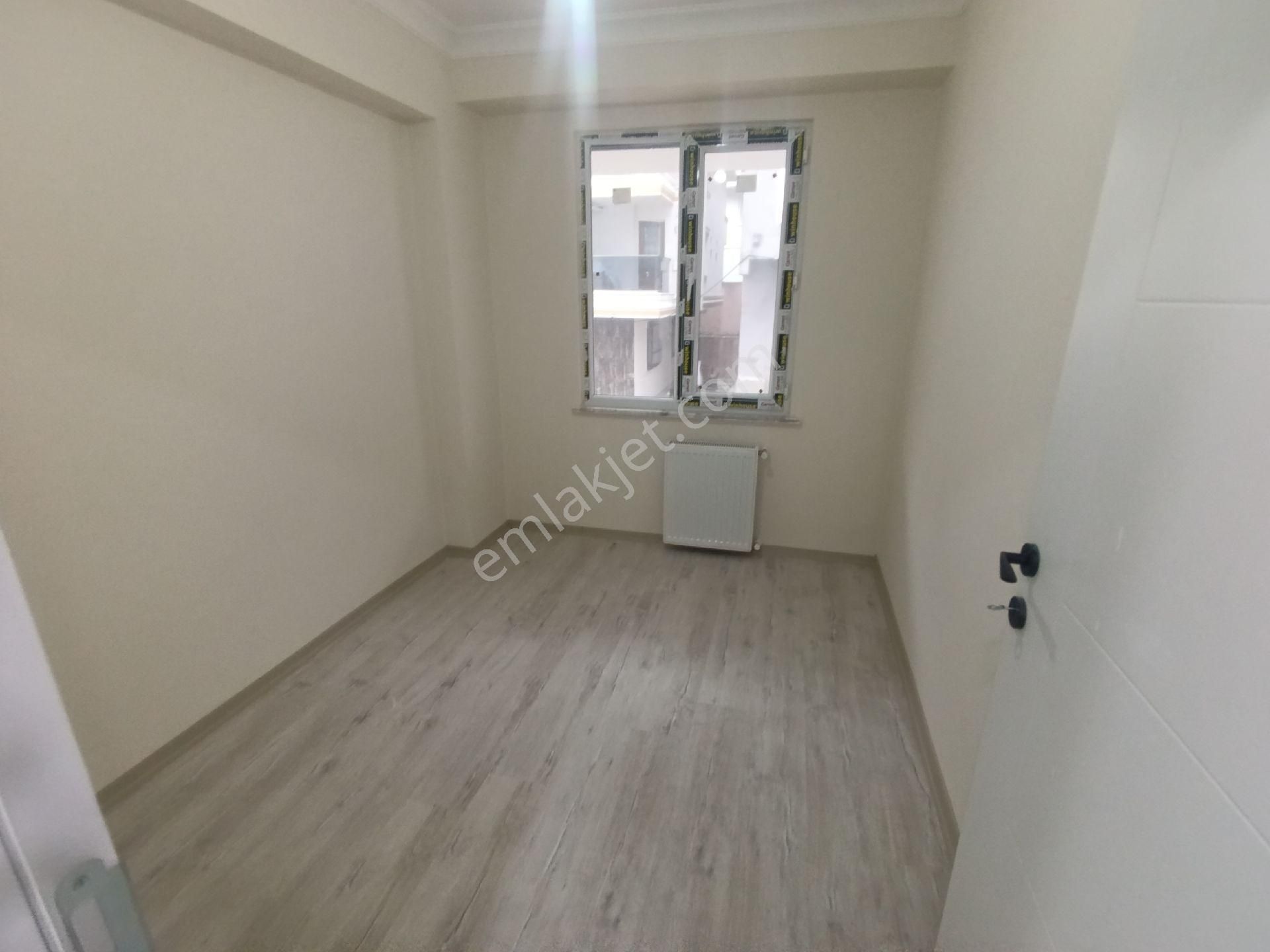 Başakşehir Güvercintepe Satılık Daire Güvercintepede Satılık 2+1 Yüksek Giriş