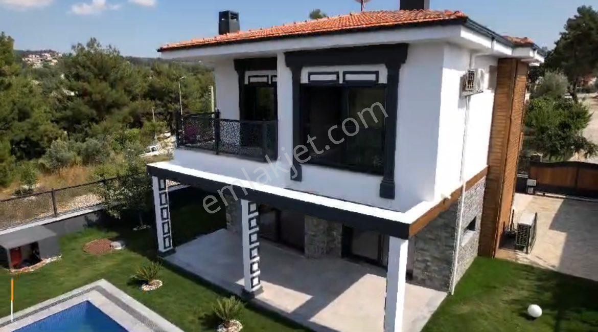 Kuşadası Karaova Satılık Villa ‼️fırsat Villa ‼️ 500 M2 Arsa Alanı Bağımsız Tek Müstakil 4+1 Özel Yüzme Havuzu 13.950.000 Tl