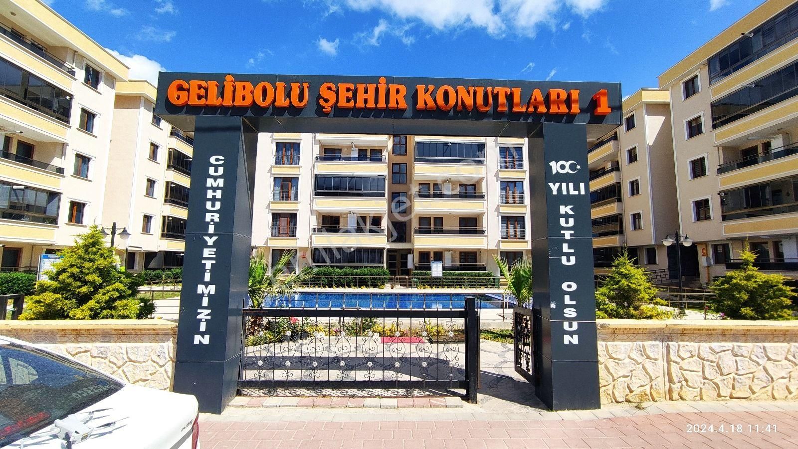 Gelibolu Yazıcızade Satılık Daire Havuzlu Sitede Satılık