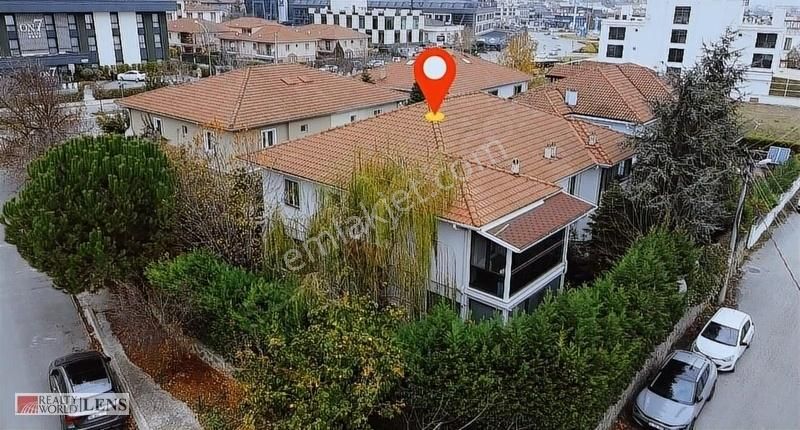 Serdivan Bahçelievler Satılık Villa Sakaryanın En Güzel Konumunda Özel Tasarımlı Villa