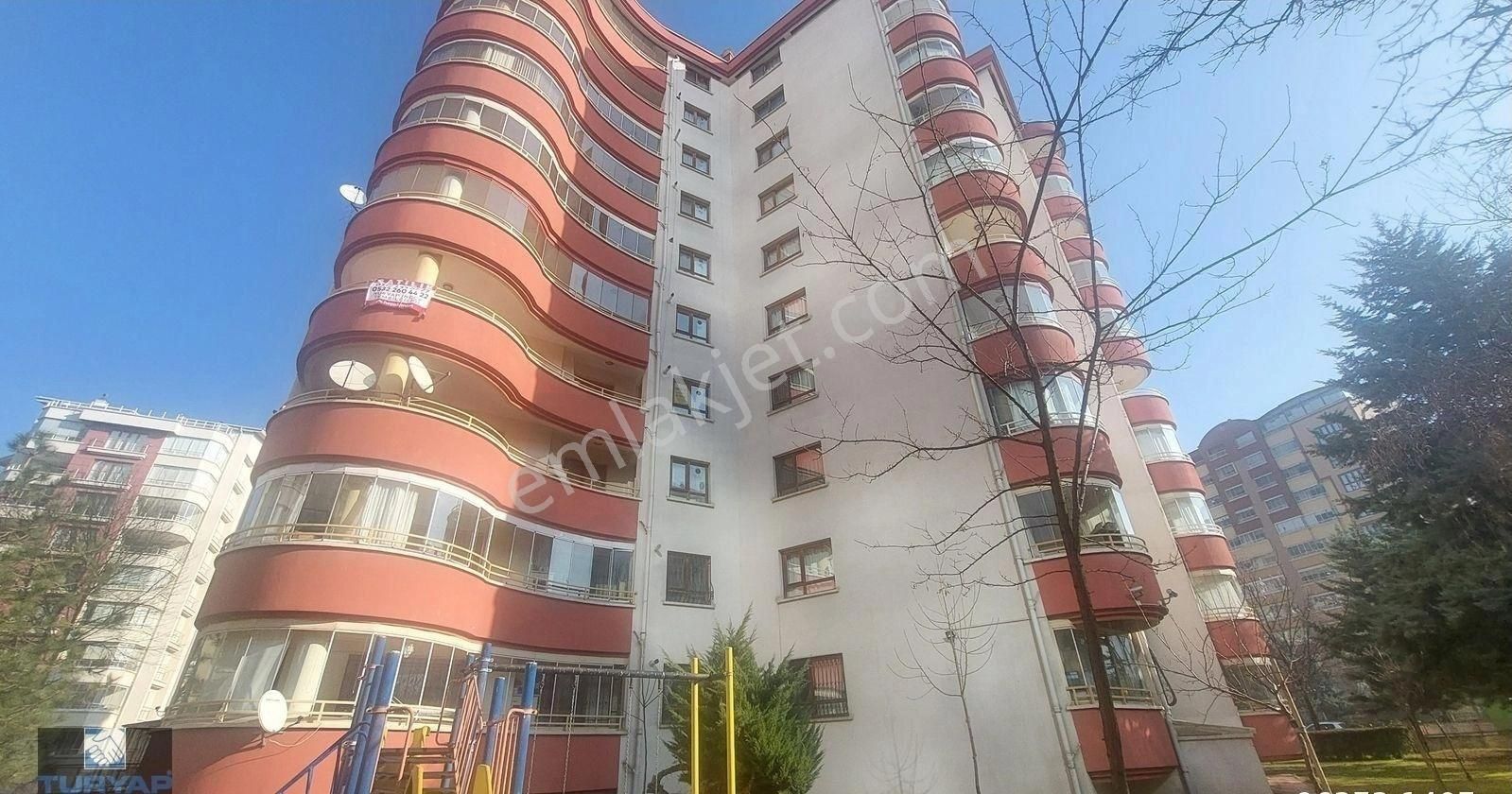 Çankaya Çukurambar Kiralık Daire Çankaya Çukurambar'da 3. Katta 4+1 Net 160 M2 Kiralık Daire