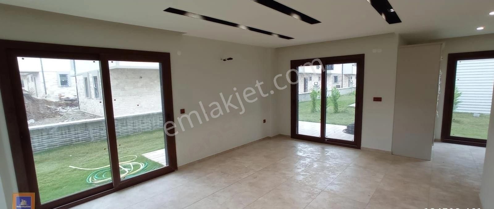 Kuşadası Güzelçamlı Satılık Villa Sıfır 3+1 Havuzlu Sitede Akıllı Ev Sistemine Sahip Villa