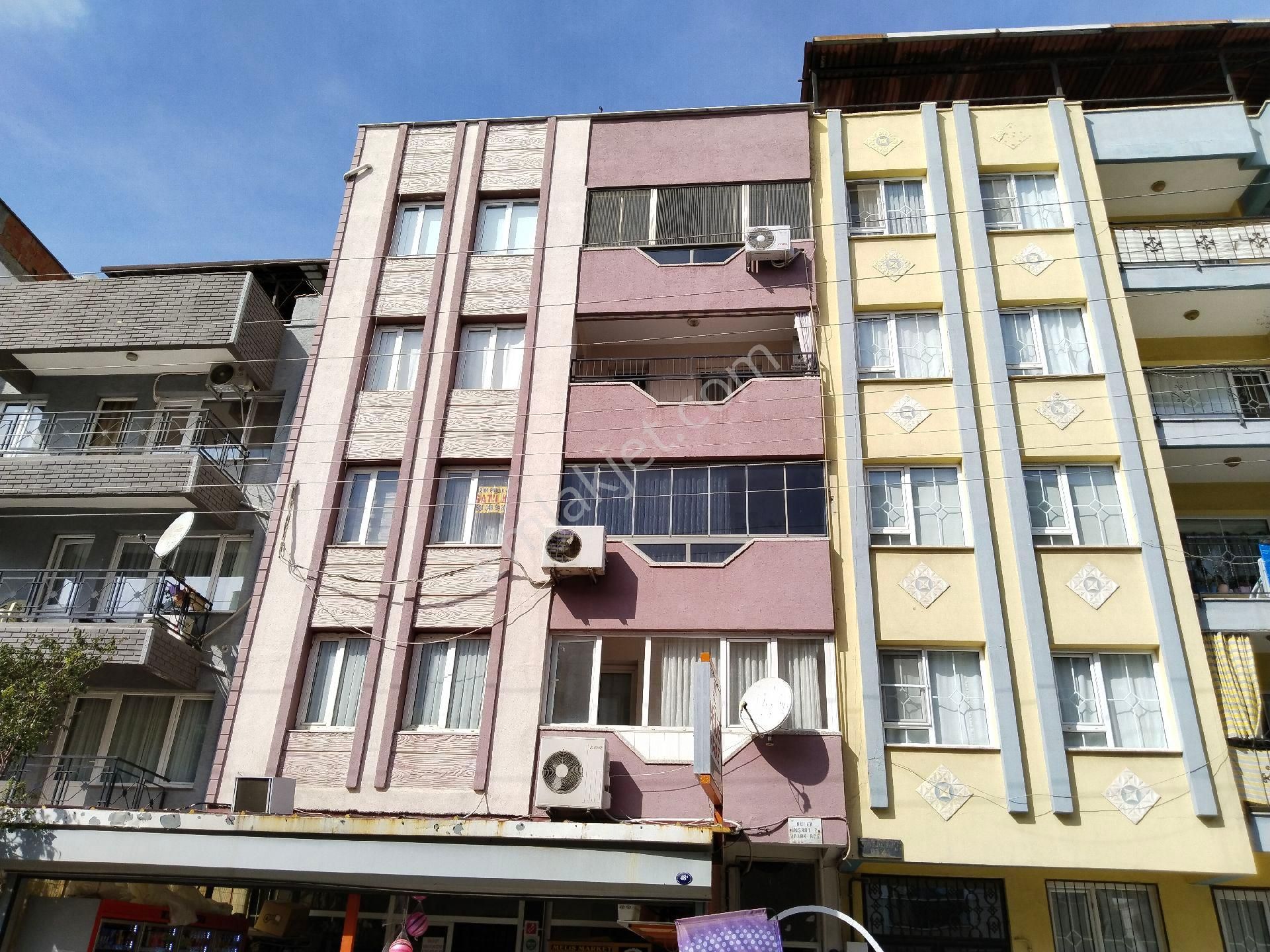 Bergama Fatih Satılık Daire Fatih Mah En Gözde Yeri Tuna Caddesinde Cam Balkon Çift Cephe Doğalgazlı Ara 2.kat 3+1 Geniş Daire