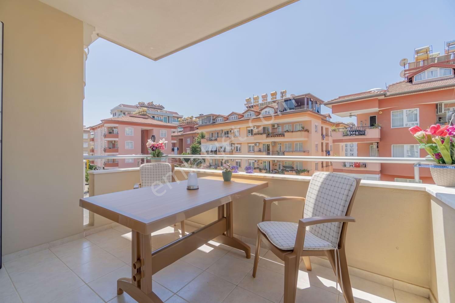 Alanya Merkezde Site İçinde Ara Katta Satılık 2+1 Bakımlı Daire - Görsel 8