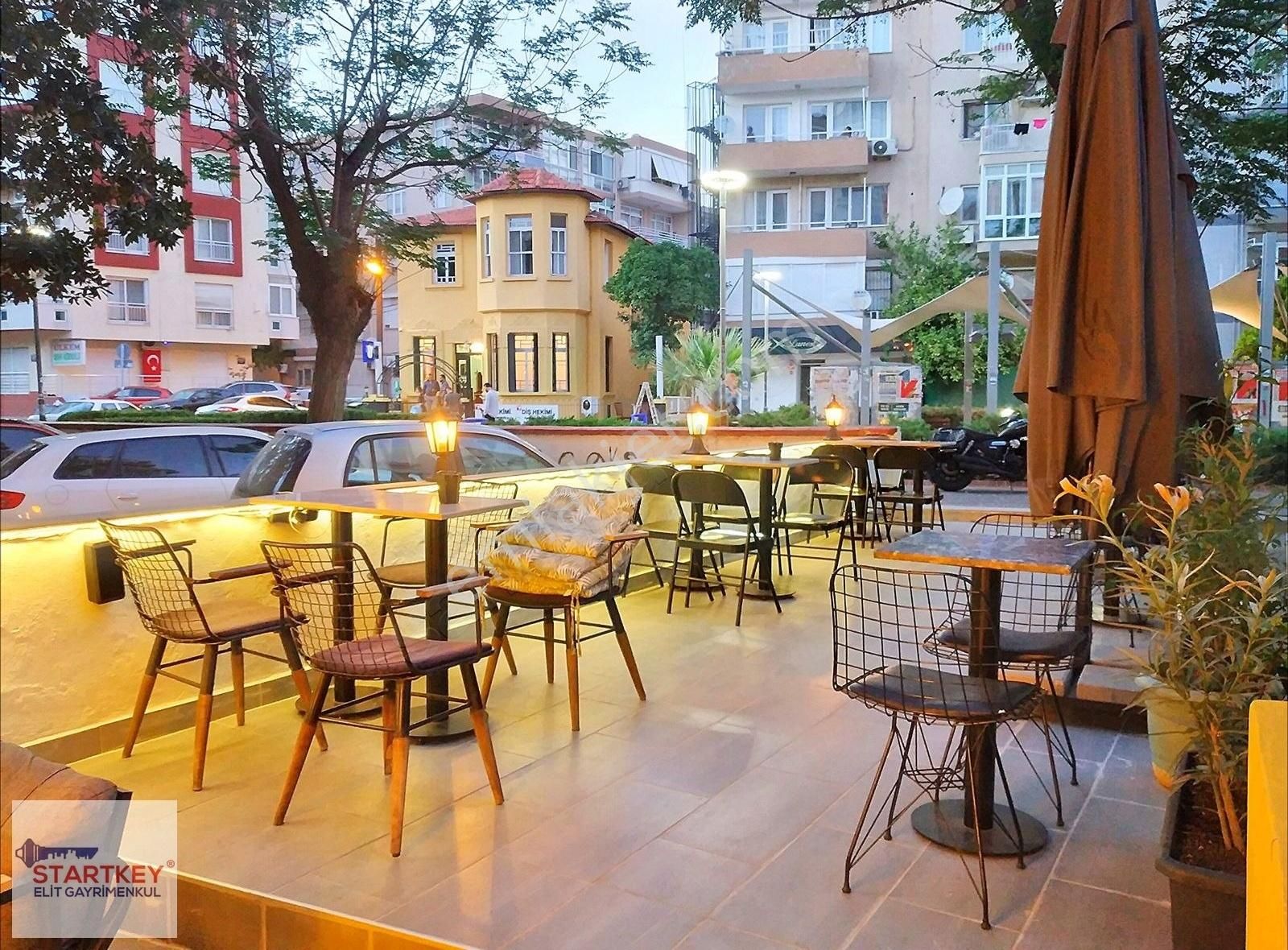 Karşıyaka Donanmacı Devren Kafe & Bar Startkey Elit'den İşlek Cadde Üzerınde Devren Cafe