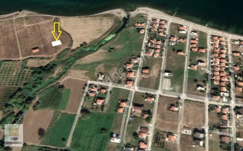 Lapseki Çardak Bld. (Tekke) Satılık Özel Kullanım Çanakkale Lapseki Çardak'ta Satılık 313 M2 Arsa