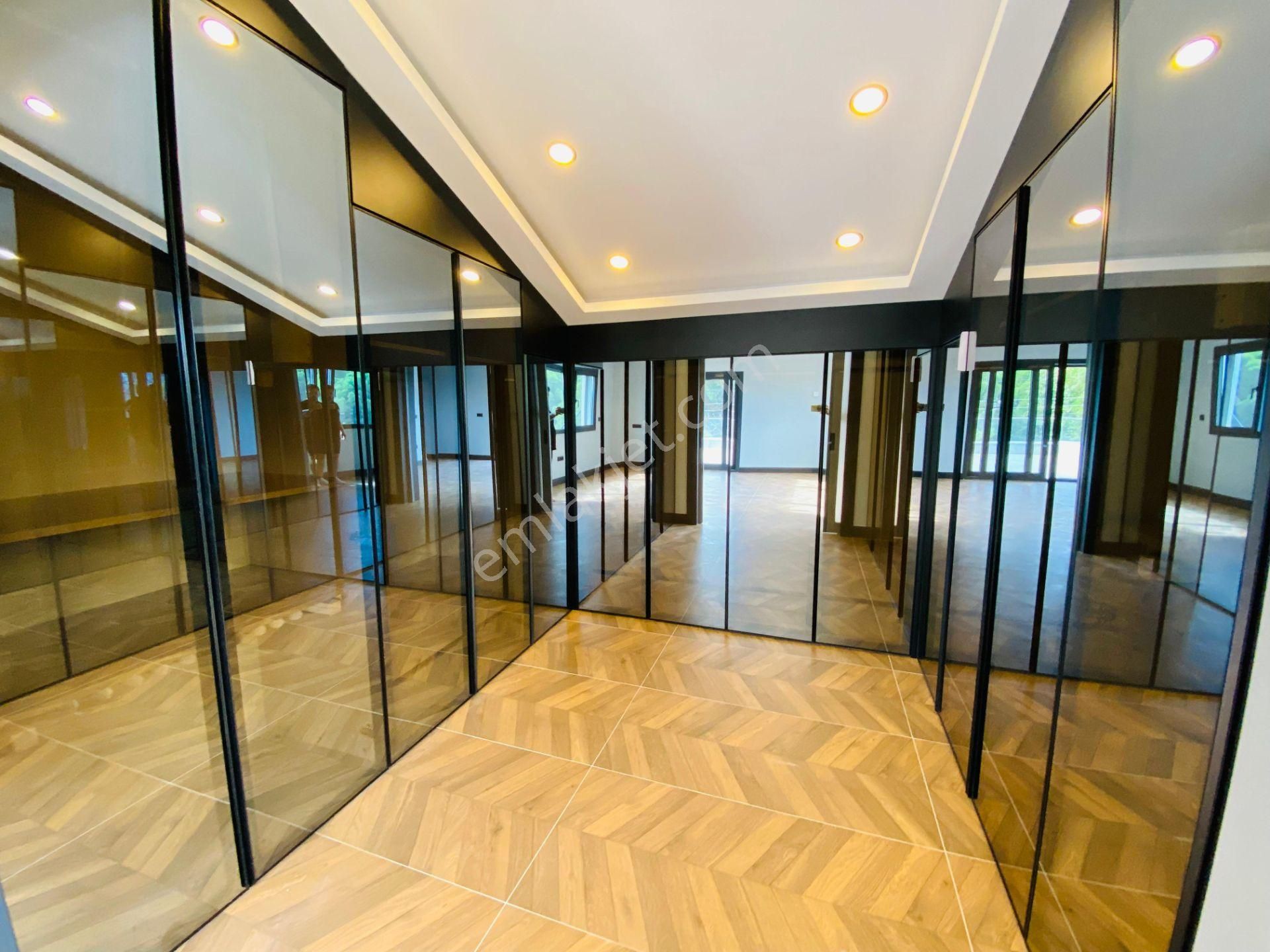 Cadde'den Sıradışı Güzellikte Tam Donanımlı Efsane 9+2 Lüx Villa - Görsel 17