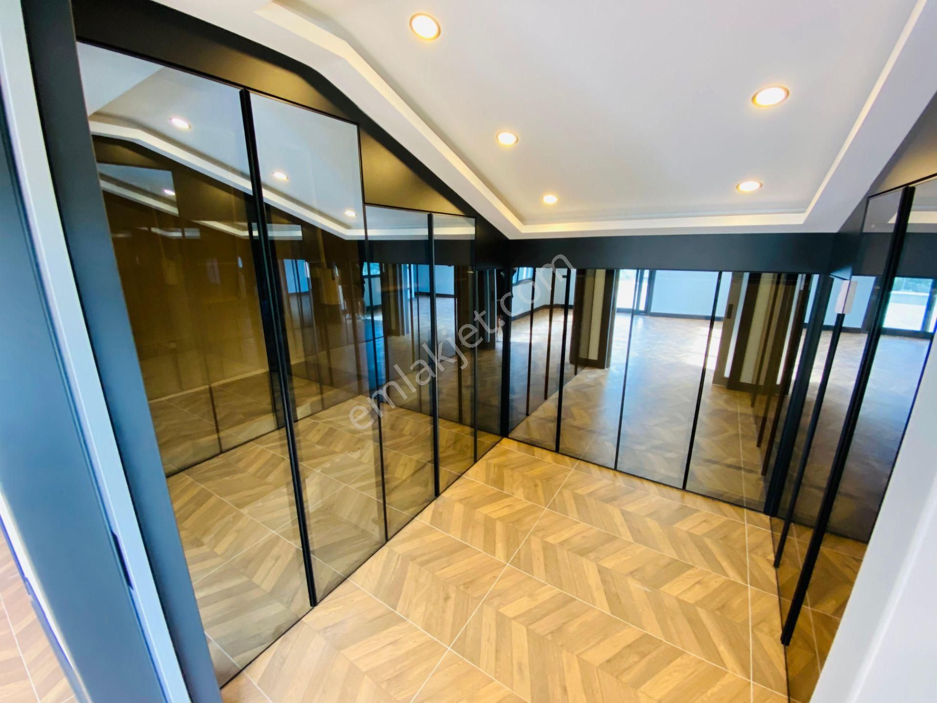 Cadde'den Sıradışı Güzellikte Tam Donanımlı Efsane 9+2 Lüx Villa - Görsel 8