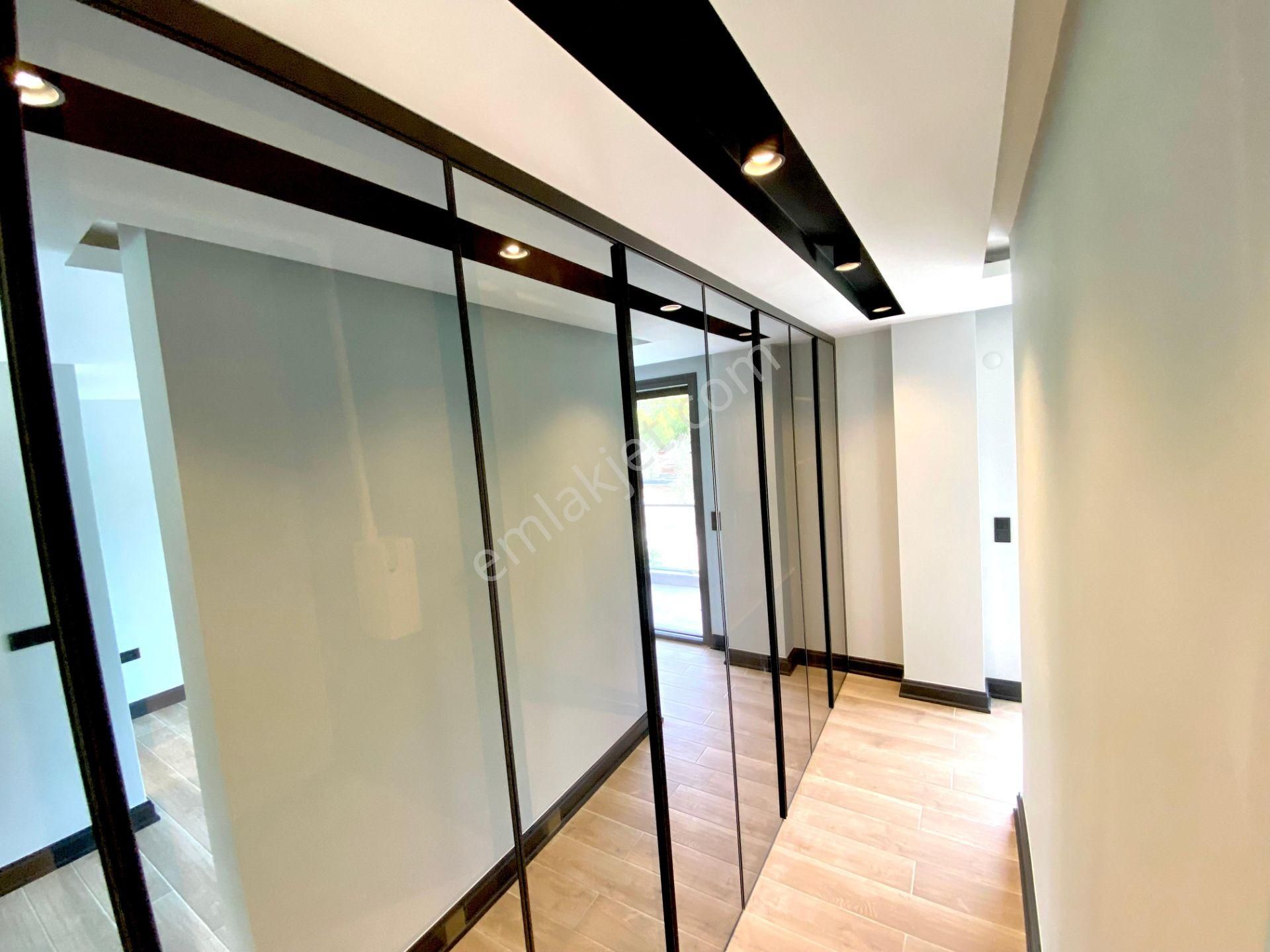 Cadde'den Sıradışı Güzellikte Tam Donanımlı Efsane 9+2 Lüx Villa - Görsel 25