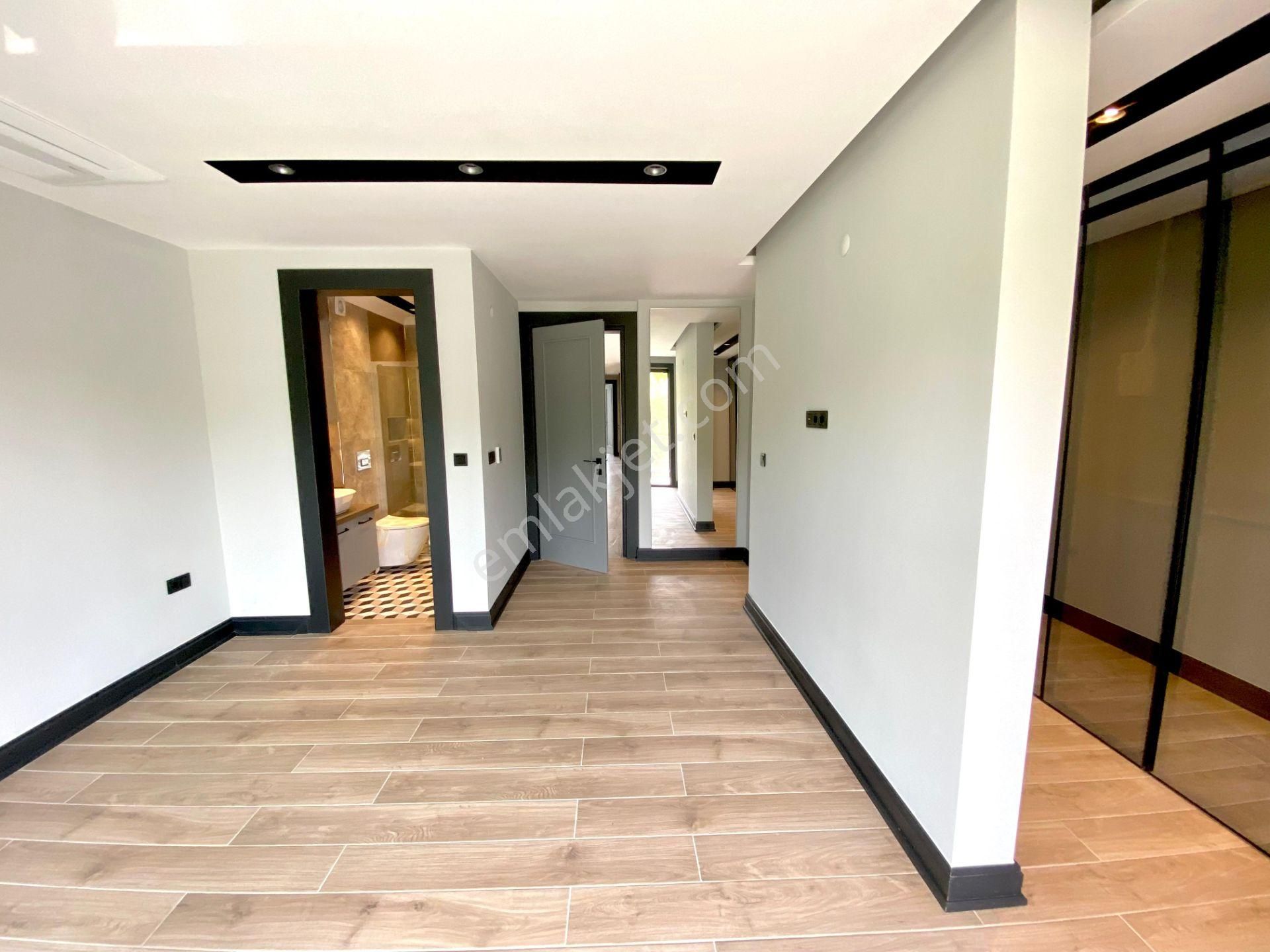 Cadde'den Sıradışı Güzellikte Tam Donanımlı Efsane 9+2 Lüx Villa - Görsel 22