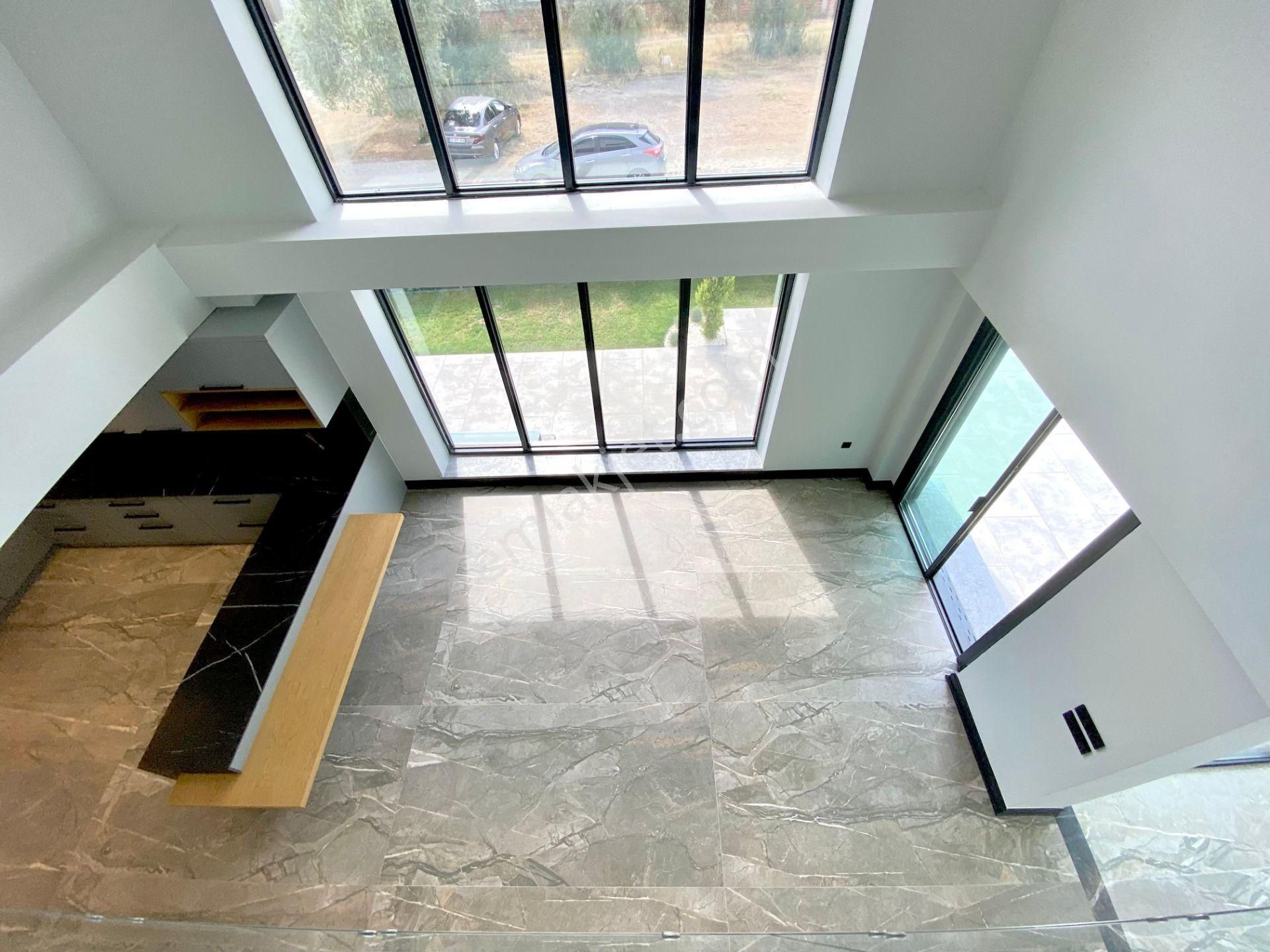 Cadde'den Sıradışı Güzellikte Tam Donanımlı Efsane 9+2 Lüx Villa - Görsel 31