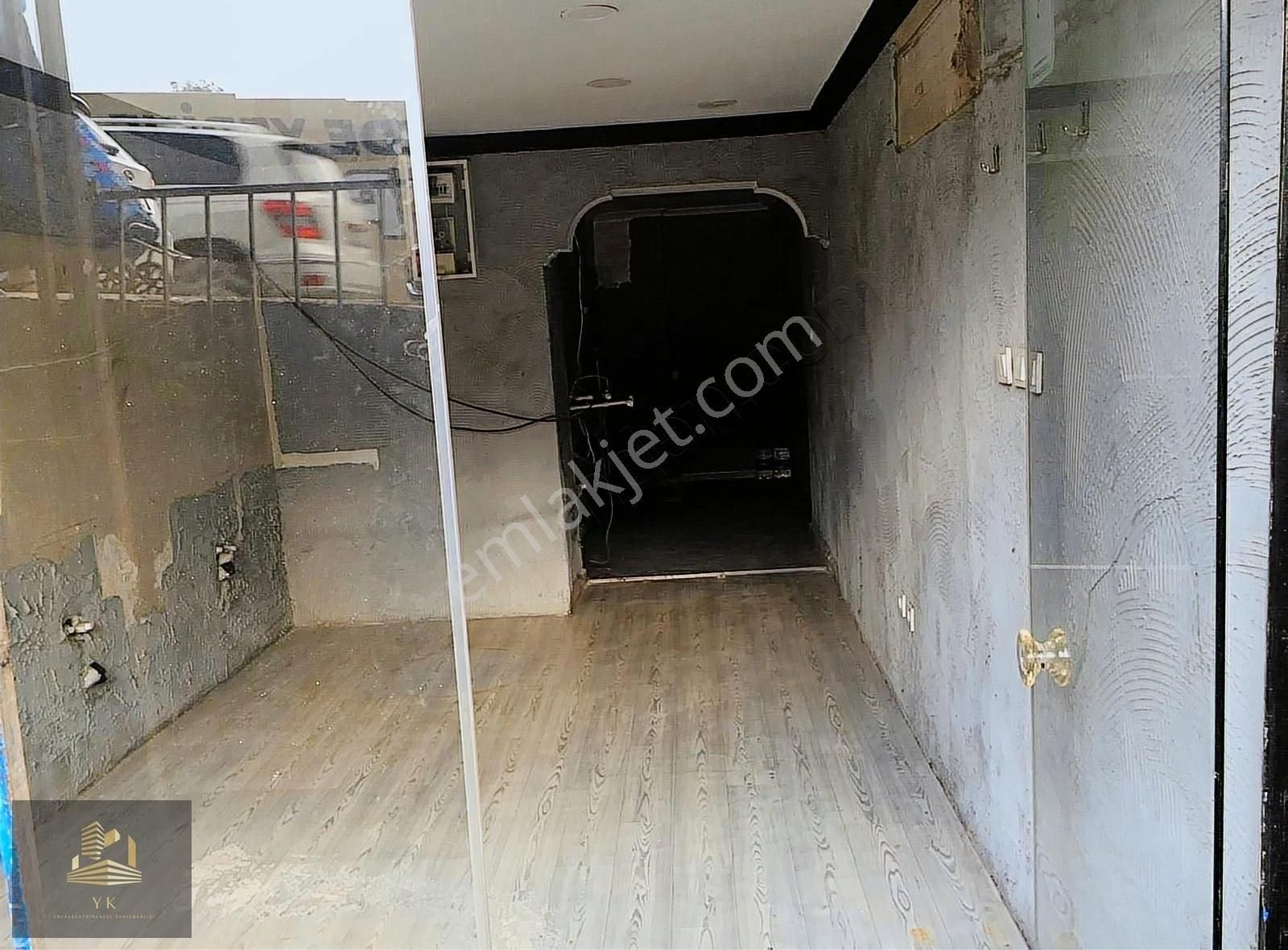 Avcılar Merkez Kiralık Dükkan & Mağaza Avcılar Merkez Cadde Üzerinde 25m2 Kiralık Dükkan Mağaza