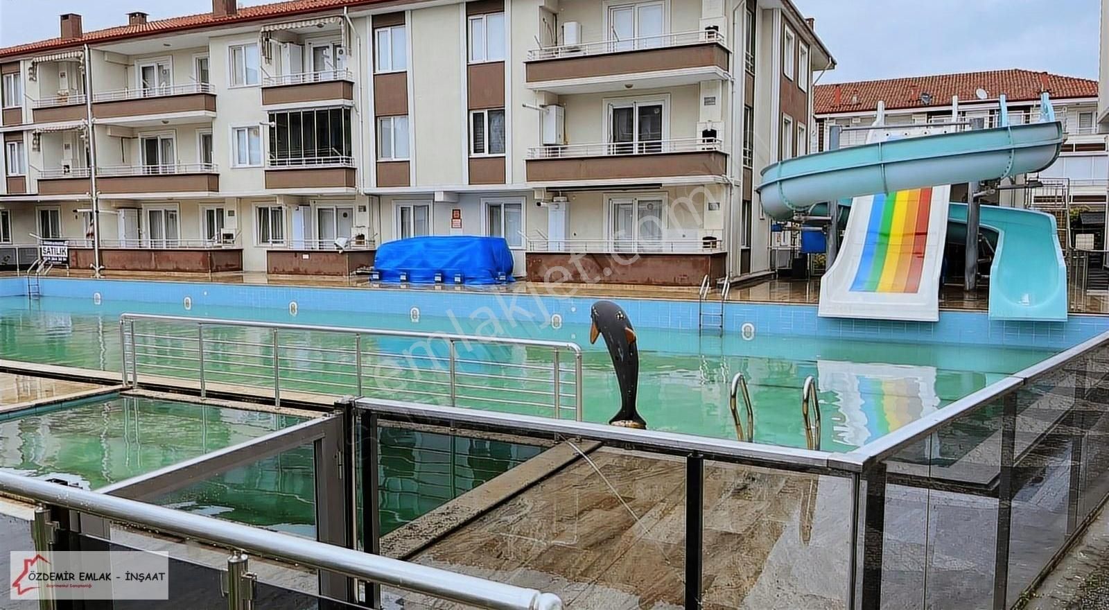 Karasu Aziziye Satılık Daire Metin Özdemir İnşaat'tan Zemin Kat Havuz Cepheli Fırsat Daire !!