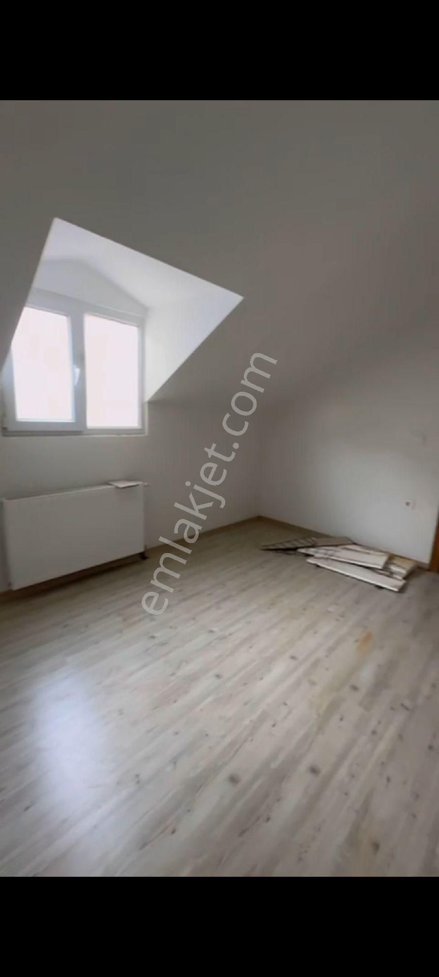 Beylikdüzü Yakuplu Kiralık Daire Yakuplu Kiralık 1+1 Teras Kati