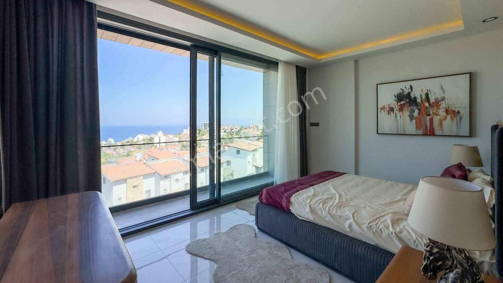 Kuşadası Kadınlar Denizin'de Ultra Lüks 4+1 Satılık Villa - Görsel 23