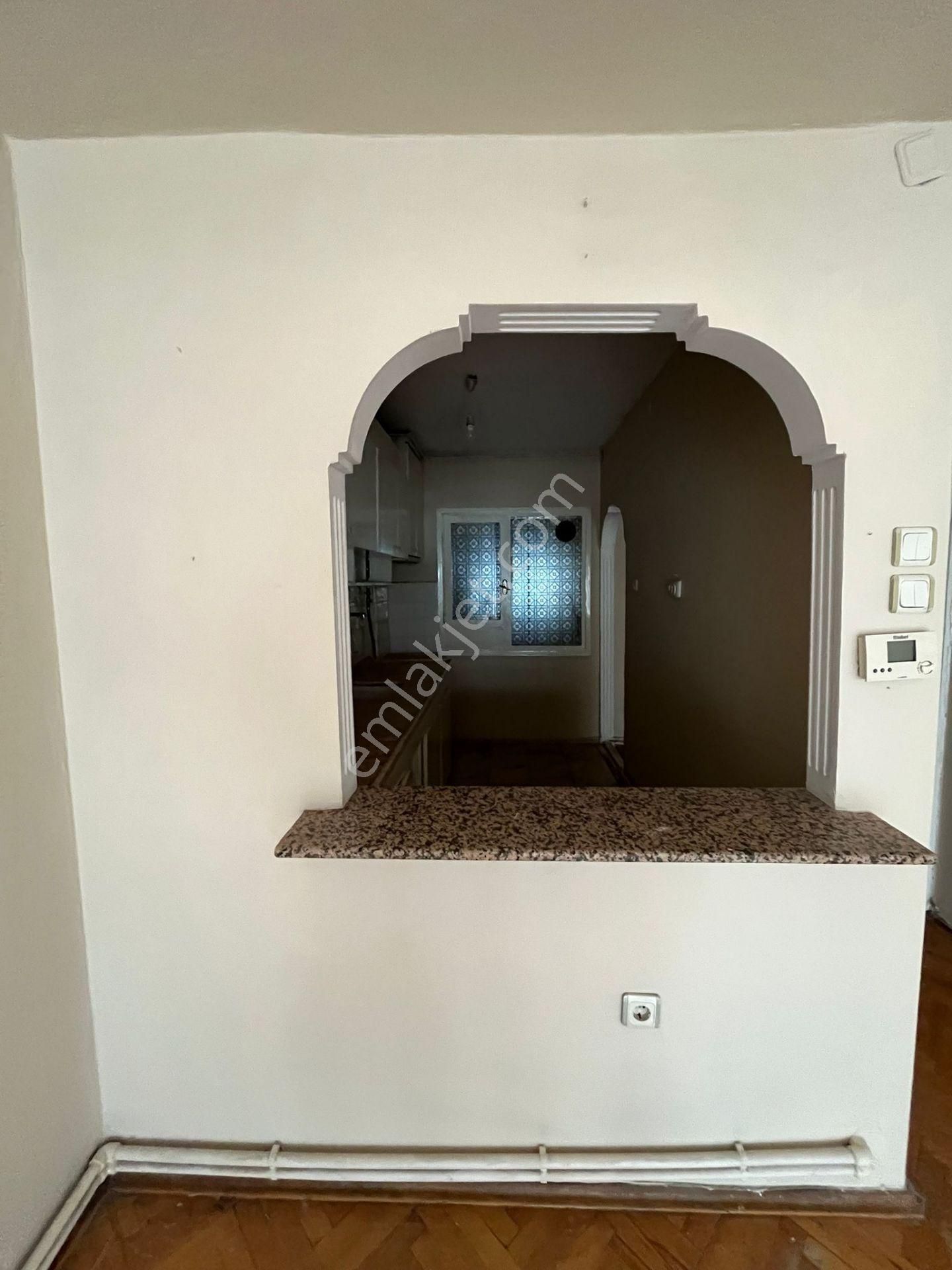 Caddede F.altay Meydana 100 Metre Arakat 2+1 Daire - Görsel 6