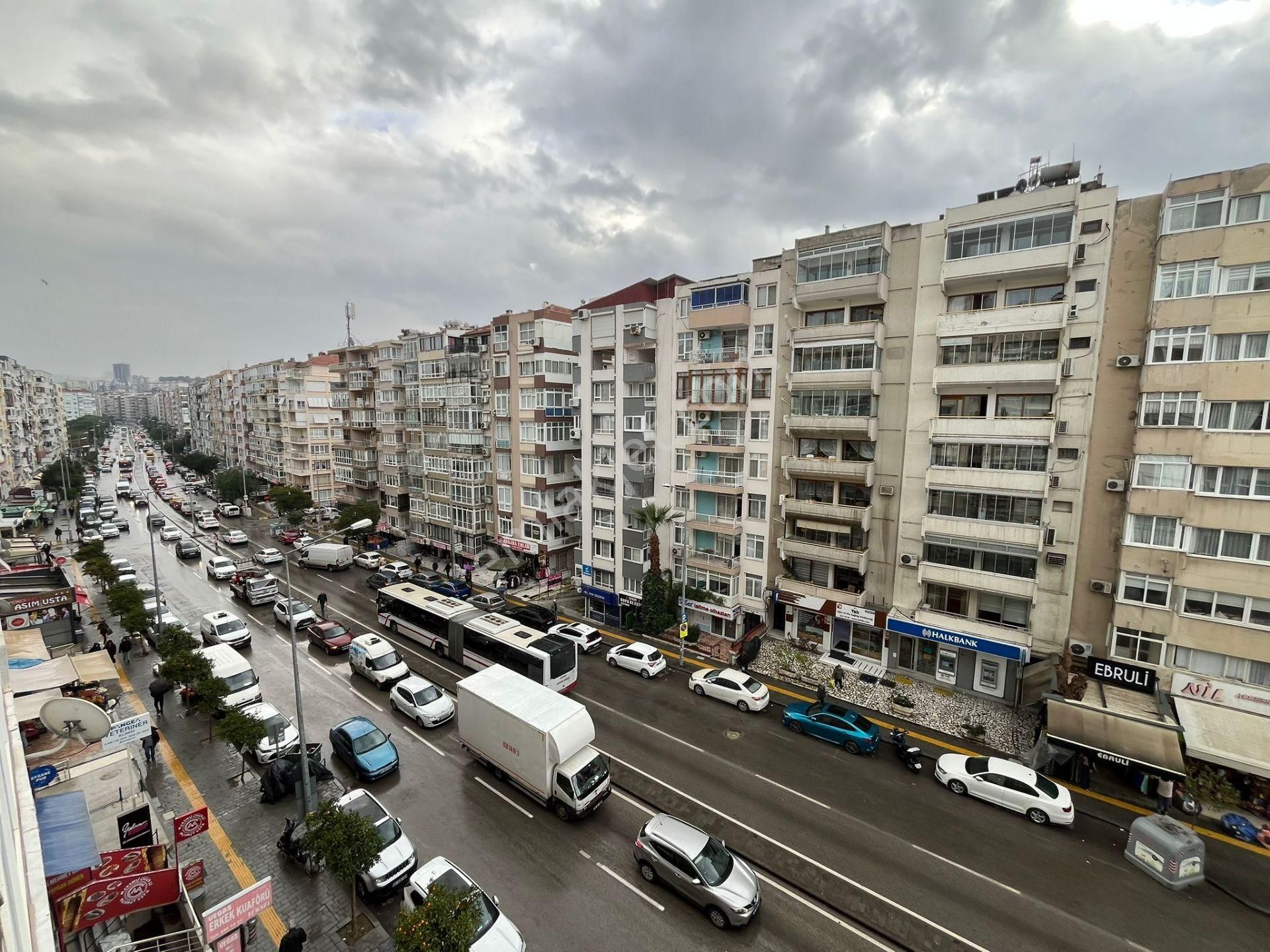 Caddede F.altay Meydana 100 Metre Arakat 2+1 Daire - Görsel 14