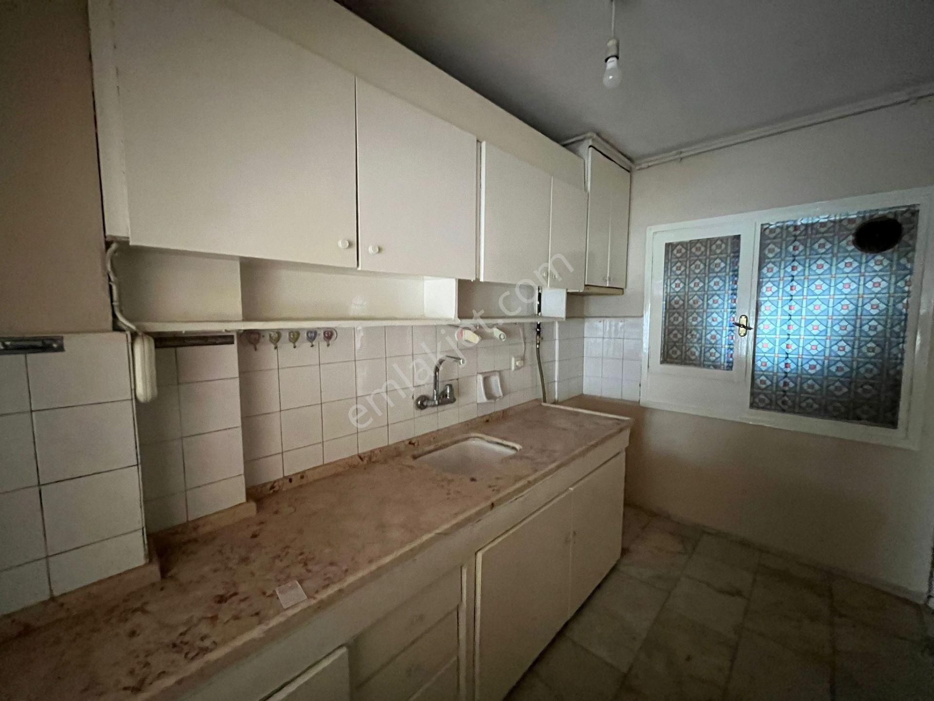 Caddede F.altay Meydana 100 Metre Arakat 2+1 Daire - Görsel 5