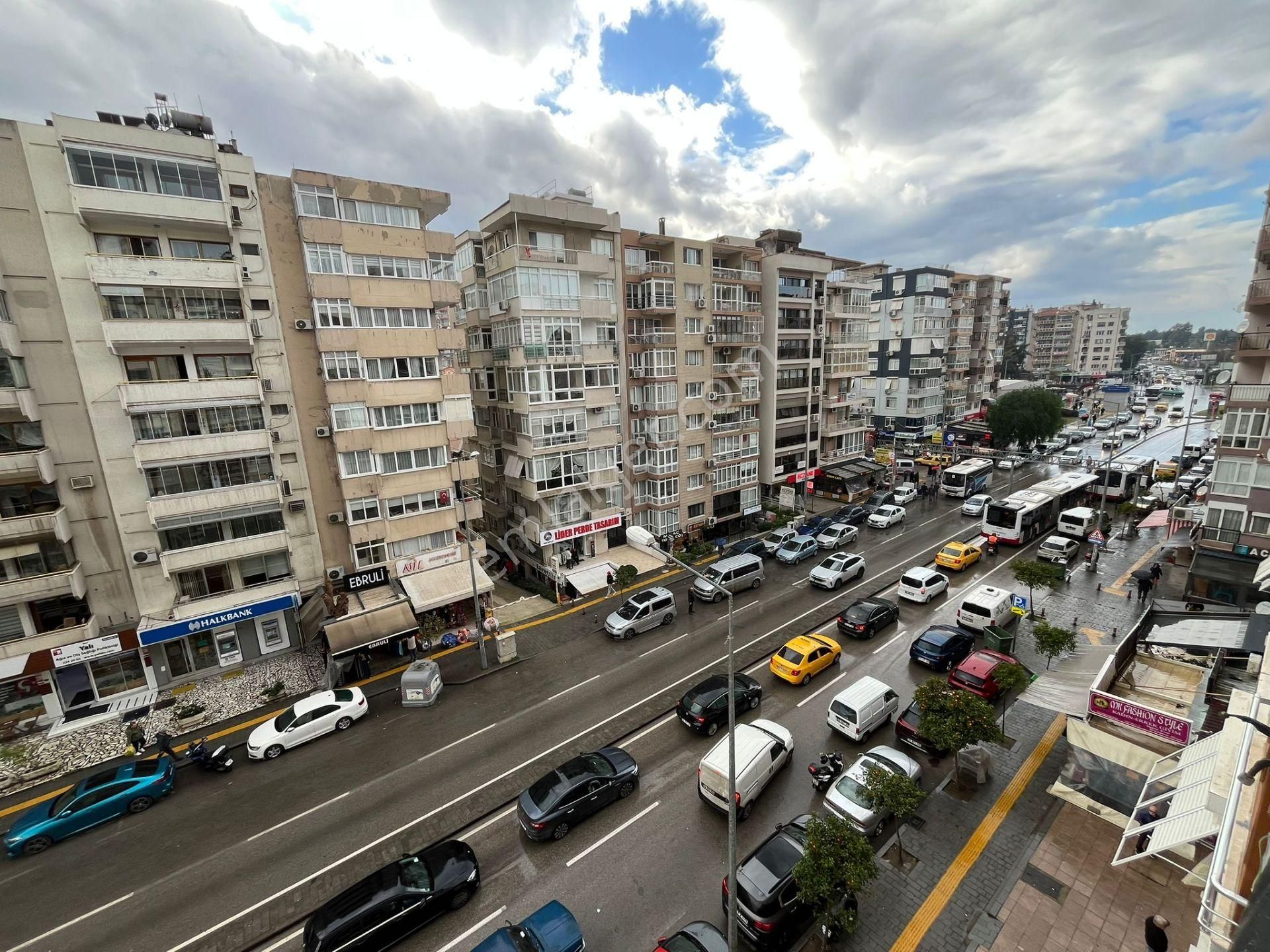 Caddede F.altay Meydana 100 Metre Arakat 2+1 Daire - Görsel 15