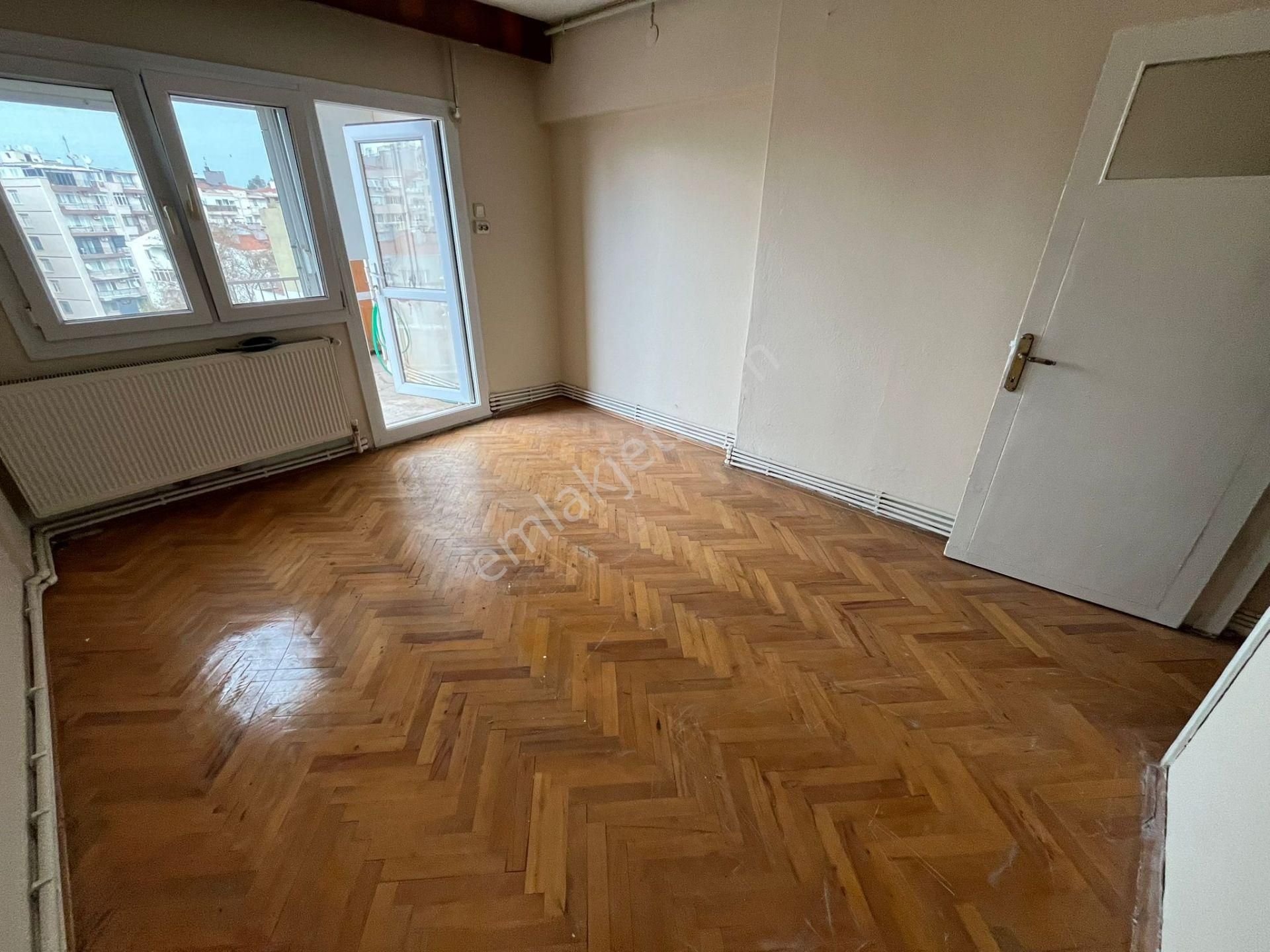 Caddede F.altay Meydana 100 Metre Arakat 2+1 Daire - Görsel 17