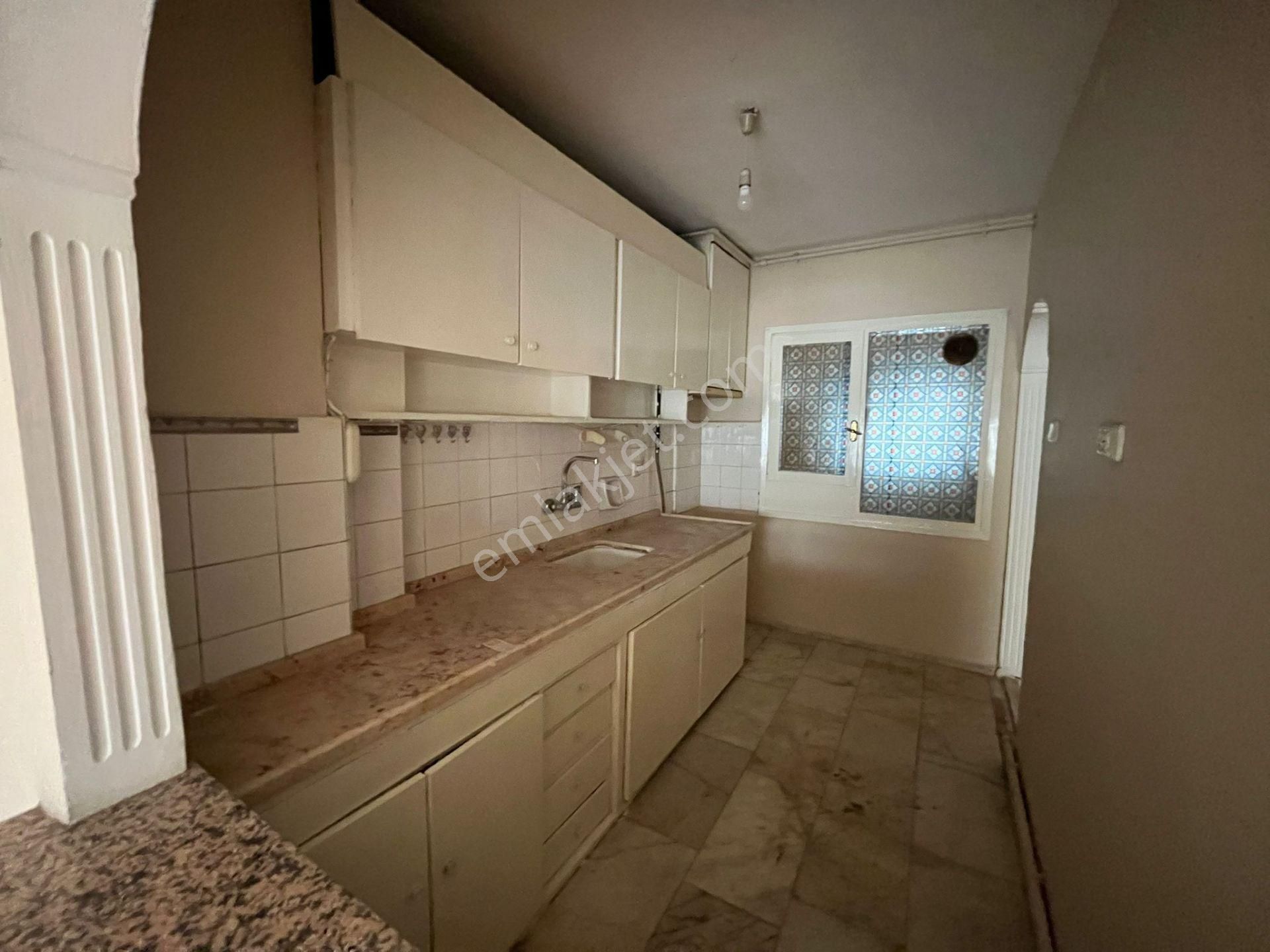 Caddede F.altay Meydana 100 Metre Arakat 2+1 Daire - Görsel 3