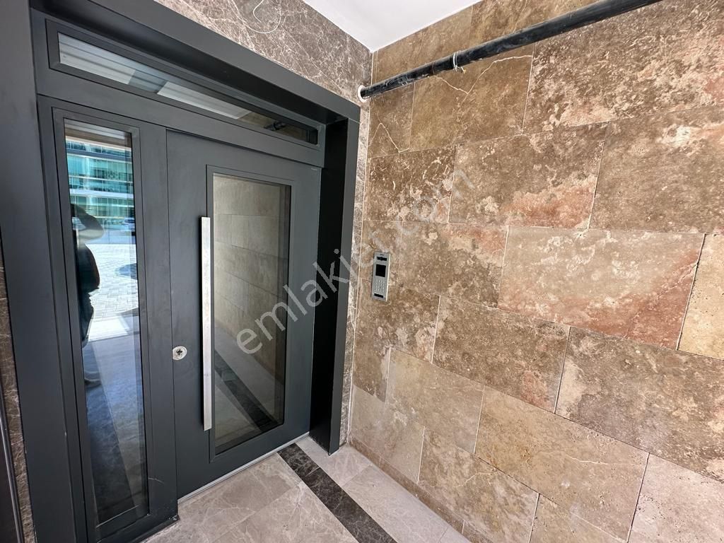 Kuşadası Değirmendere Mahallesin'de Lüks Sıfır Daireler - Görsel 28