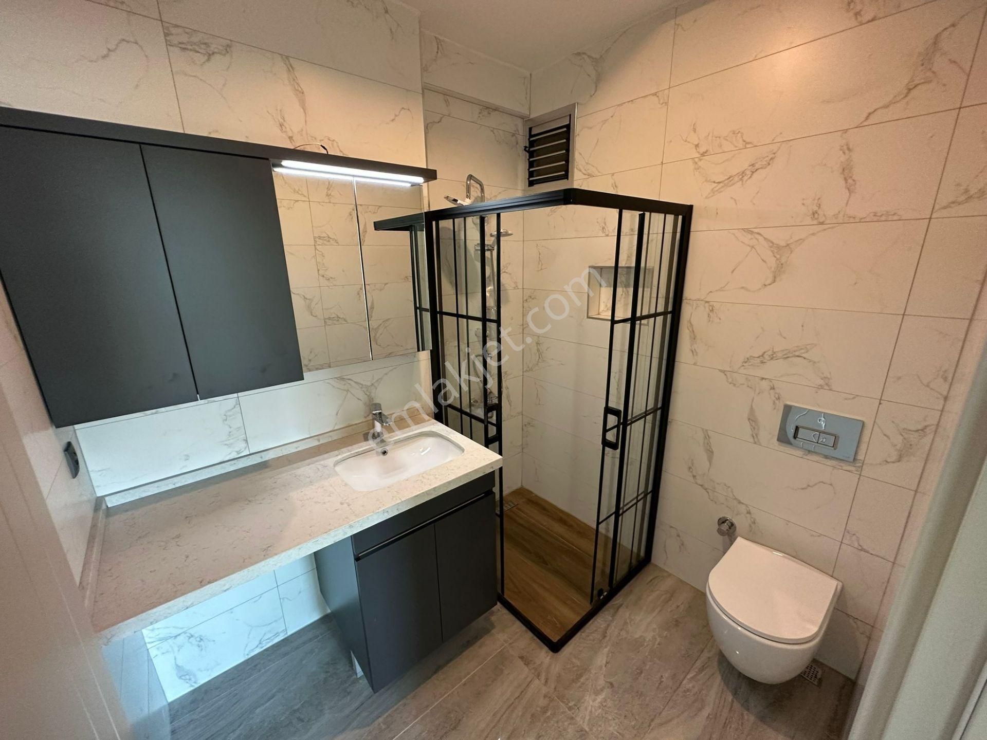 Kuşadası Değirmendere Mahallesin'de Lüks Sıfır Daireler - Görsel 13