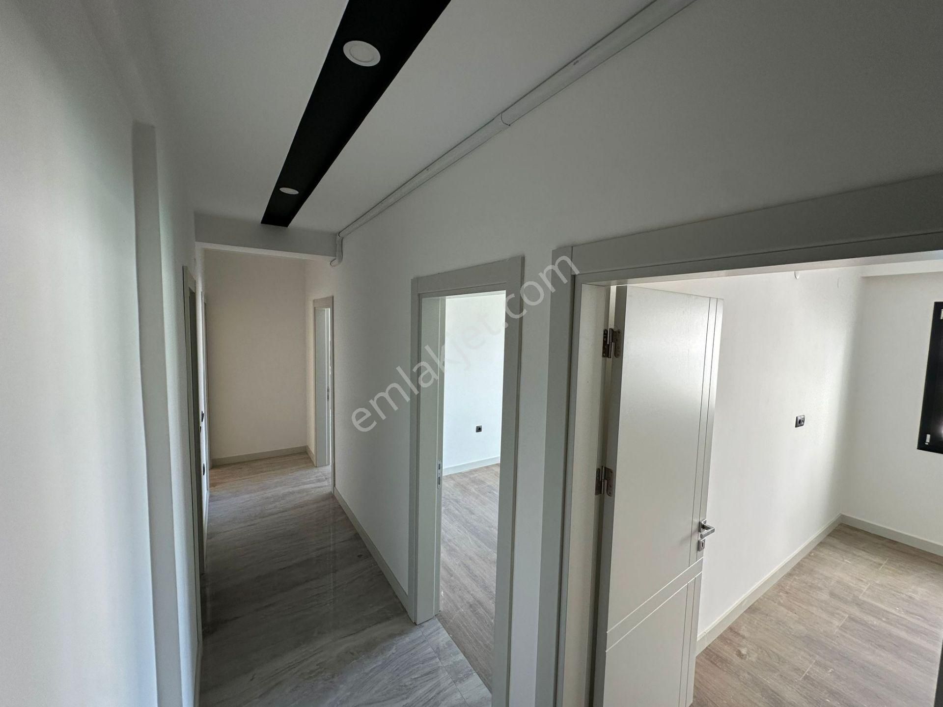 Kuşadası Değirmendere Mahallesin'de Lüks Sıfır Daireler - Görsel 15