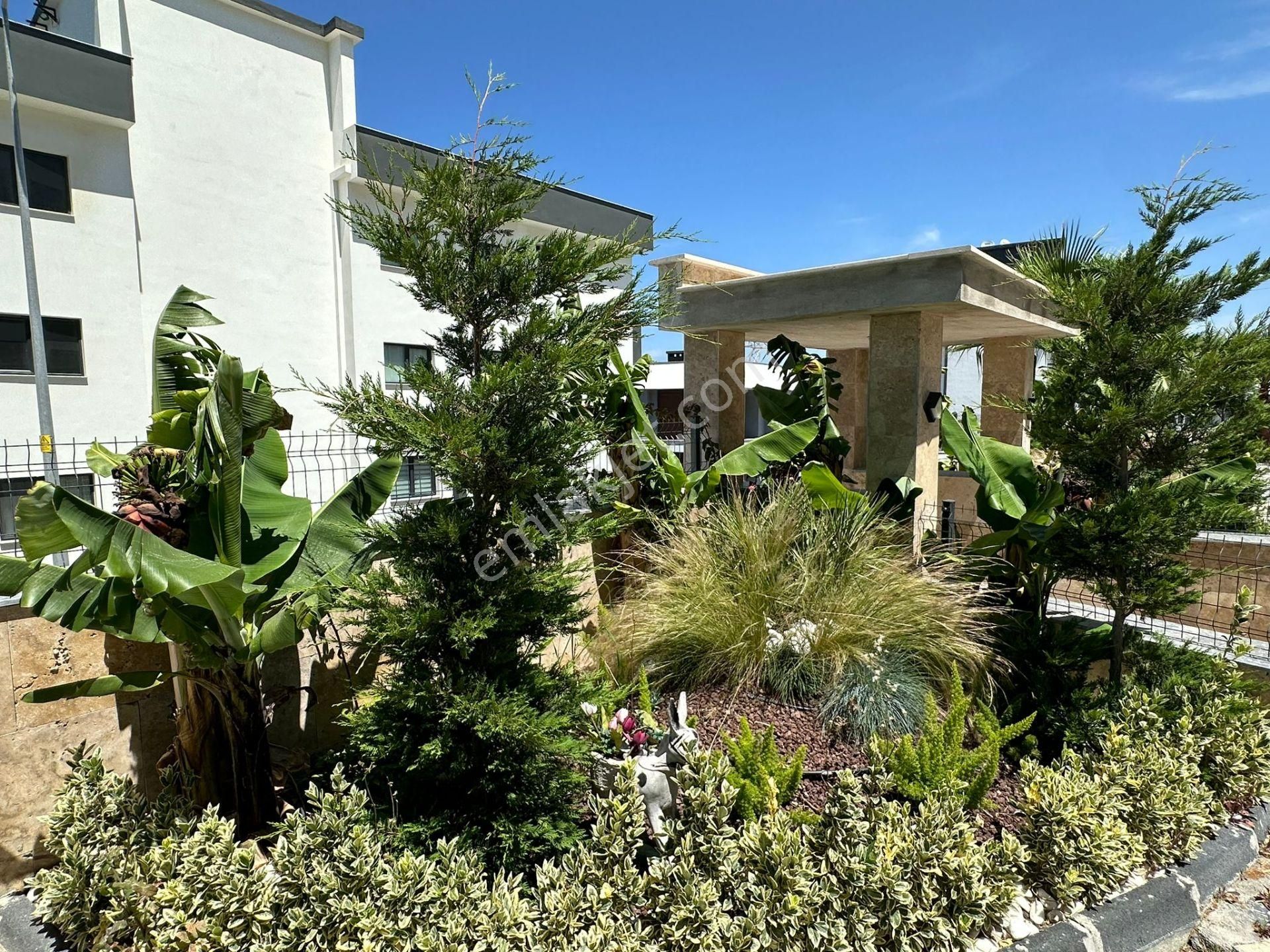 Kuşadası Değirmendere Mahallesin'de Lüks Sıfır Daireler - Görsel 26