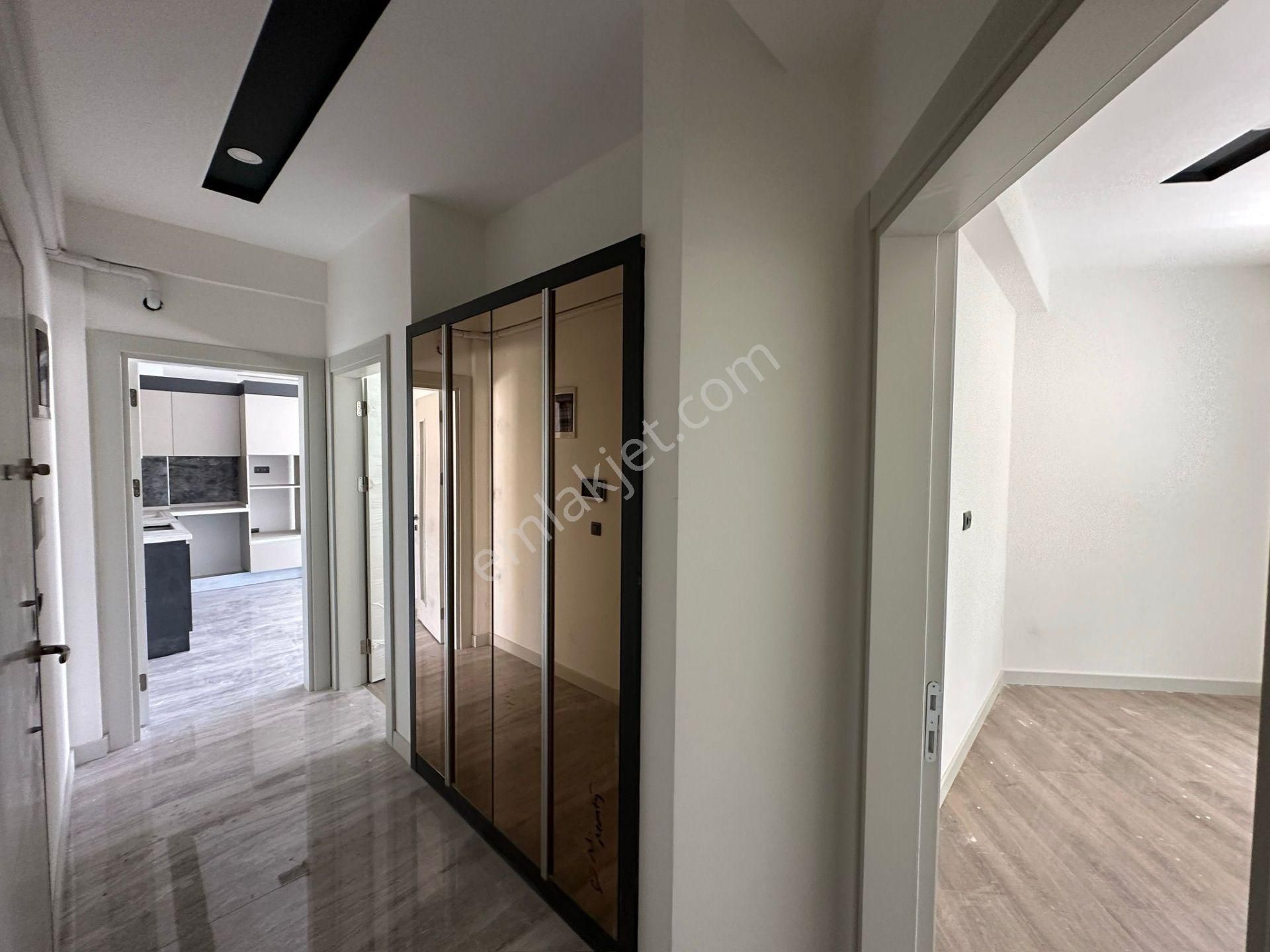 Kuşadası Değirmendere Mahallesin'de Lüks Sıfır Daireler - Görsel 16