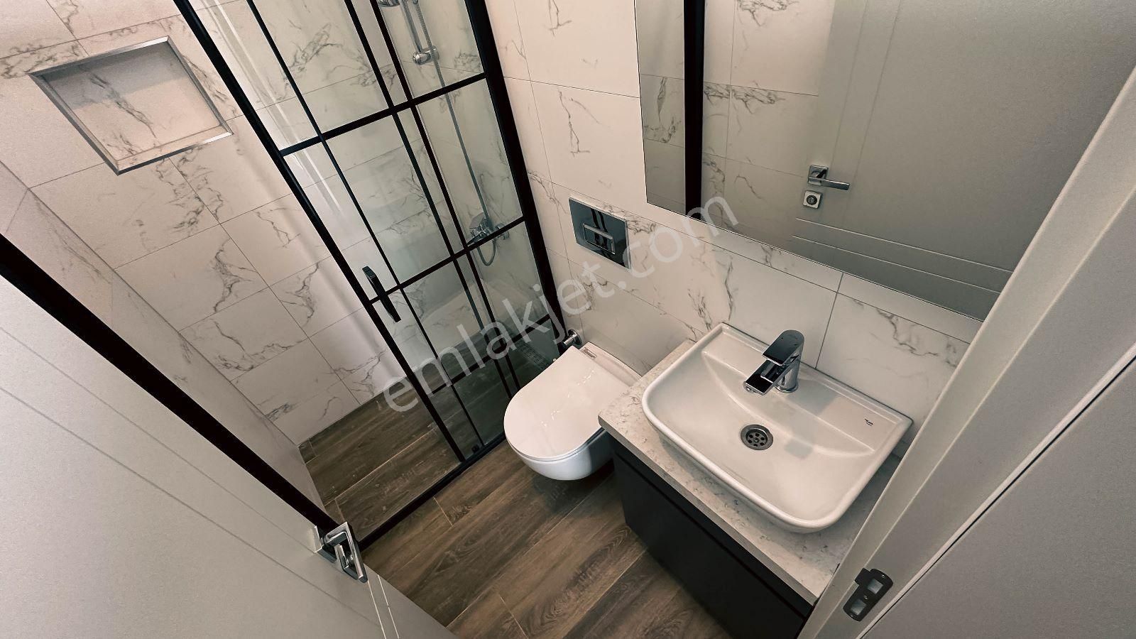 Kuşadası Değirmendere Mahallesin'de Lüks Sıfır Daireler - Görsel 12