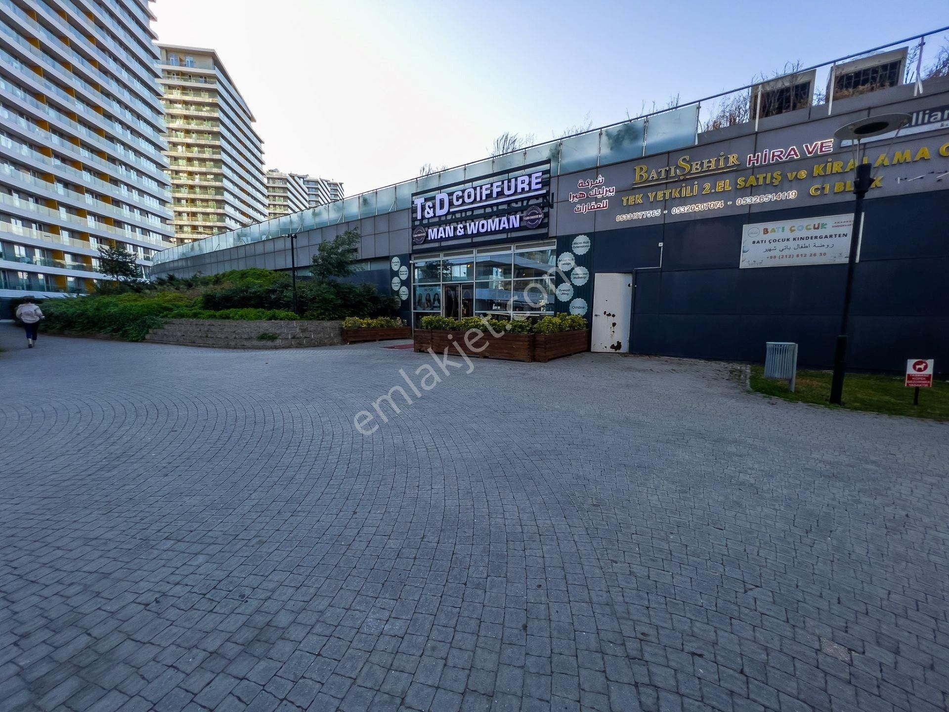 Batışehir'de Ferah Özel Bahçe Kullanımlı Satılık 2+1 Daire - Görsel 4