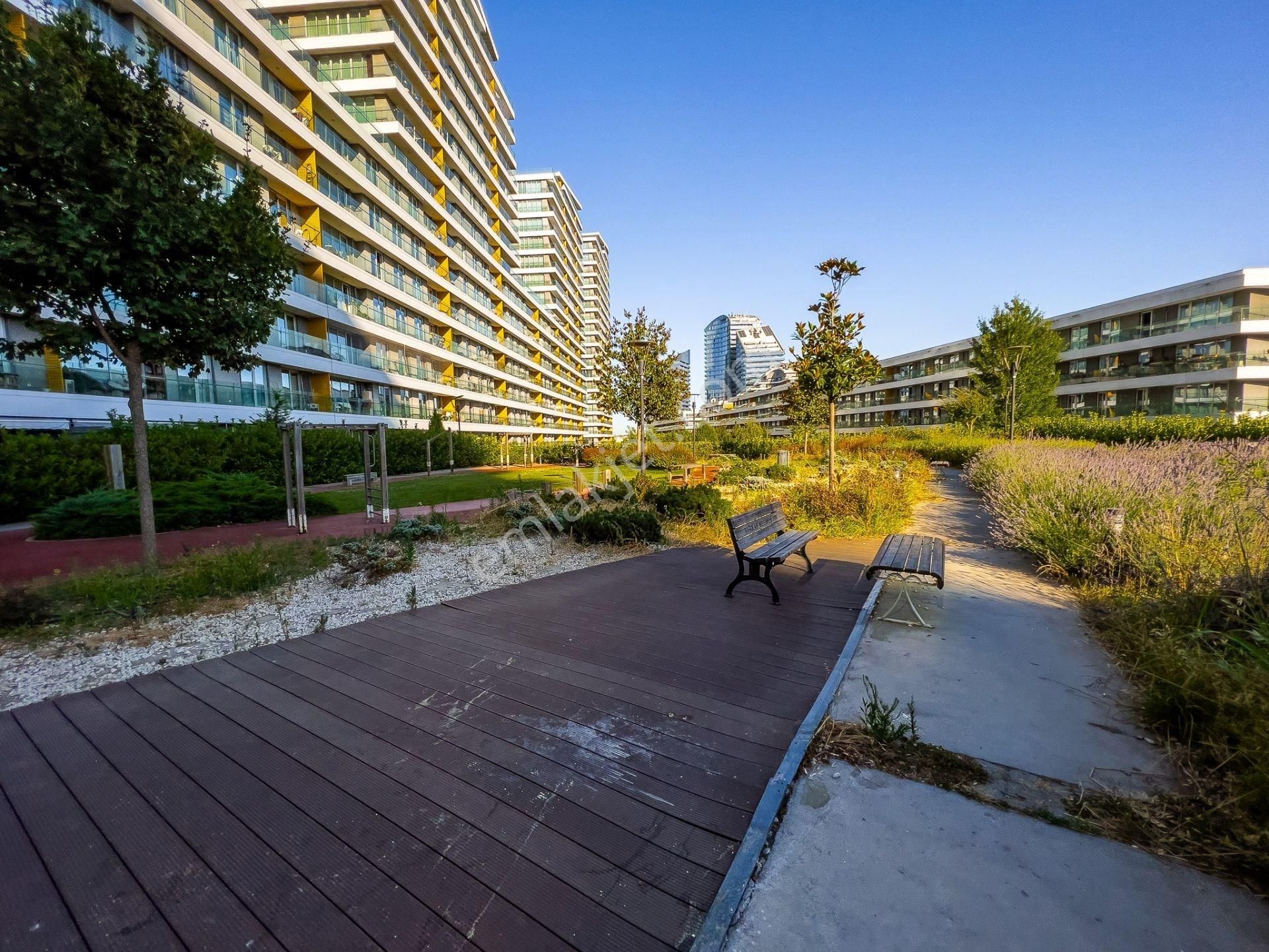 Batışehir'de Ferah Özel Bahçe Kullanımlı Satılık 2+1 Daire - Görsel 7